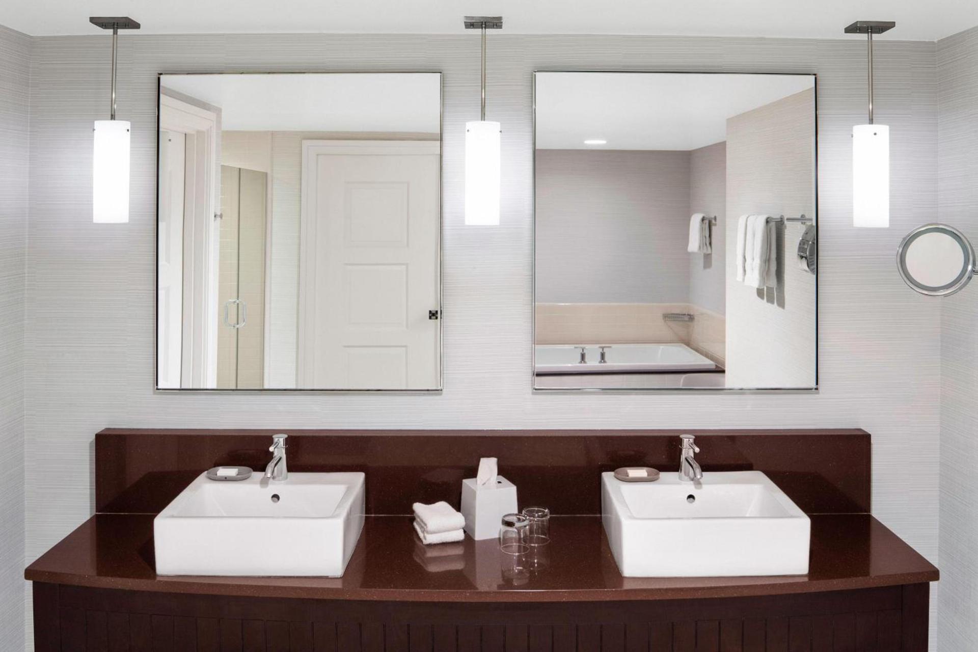 Le Meridien Arlington photo 28