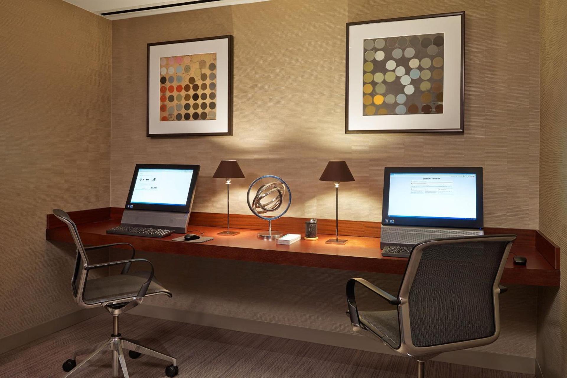 Le Meridien Arlington photo 32