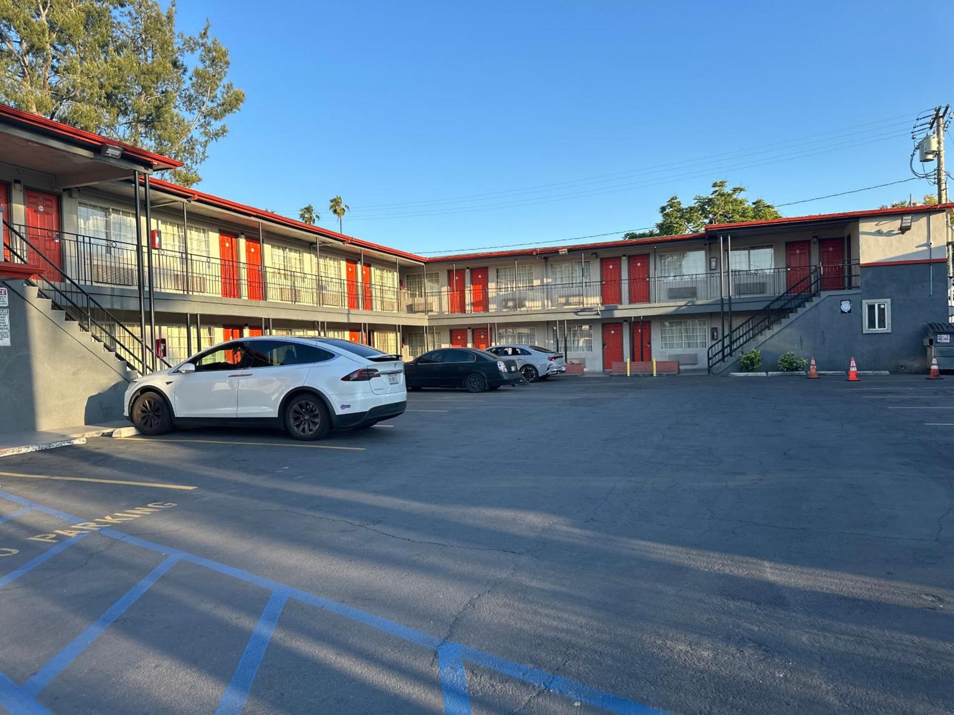 Heritage Inn photo 13