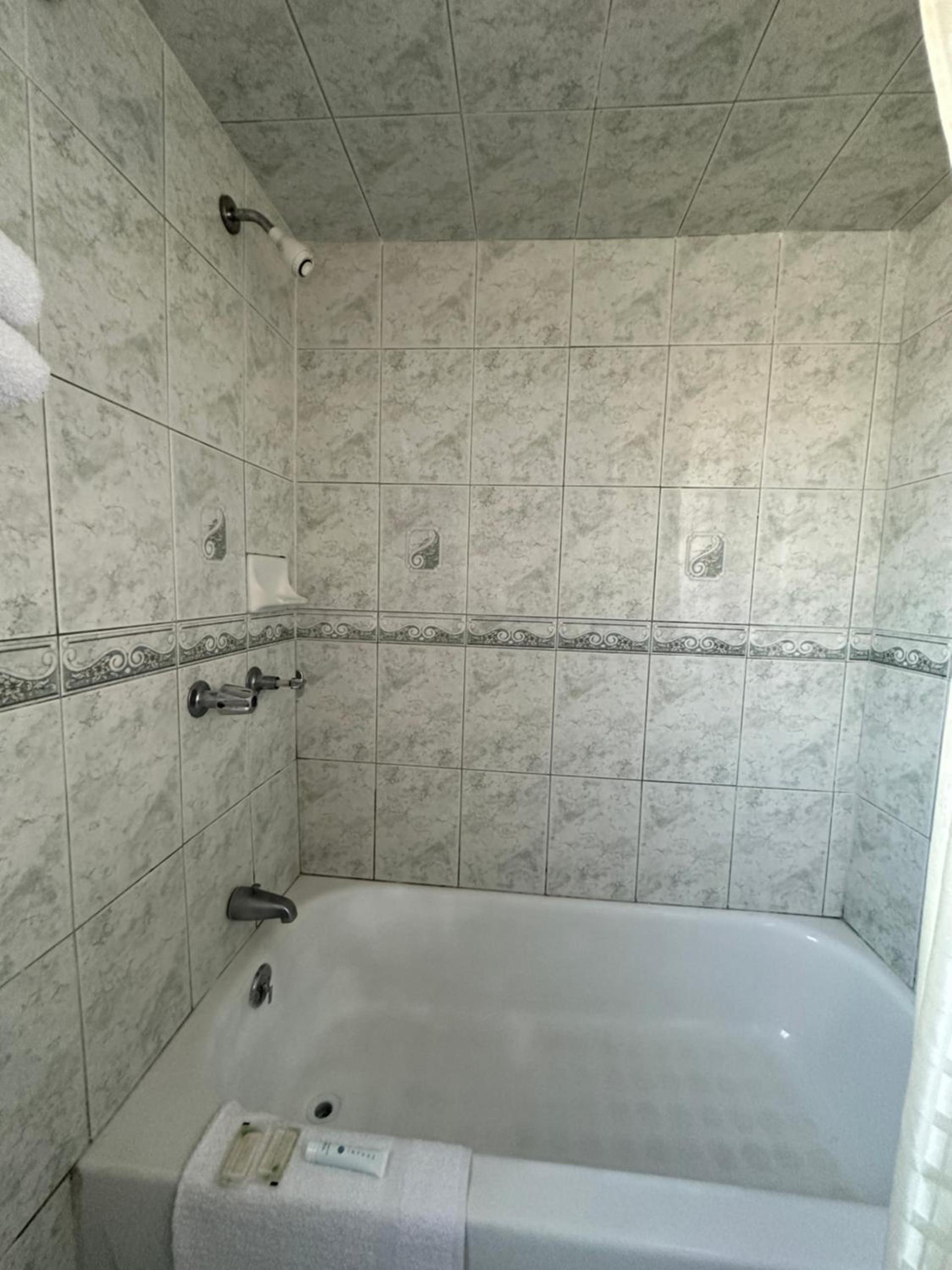 Heritage Inn photo 18