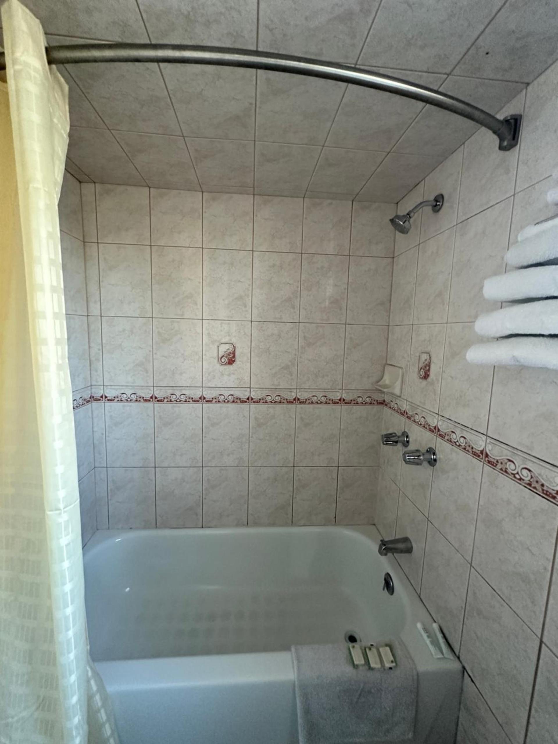 Heritage Inn photo 22