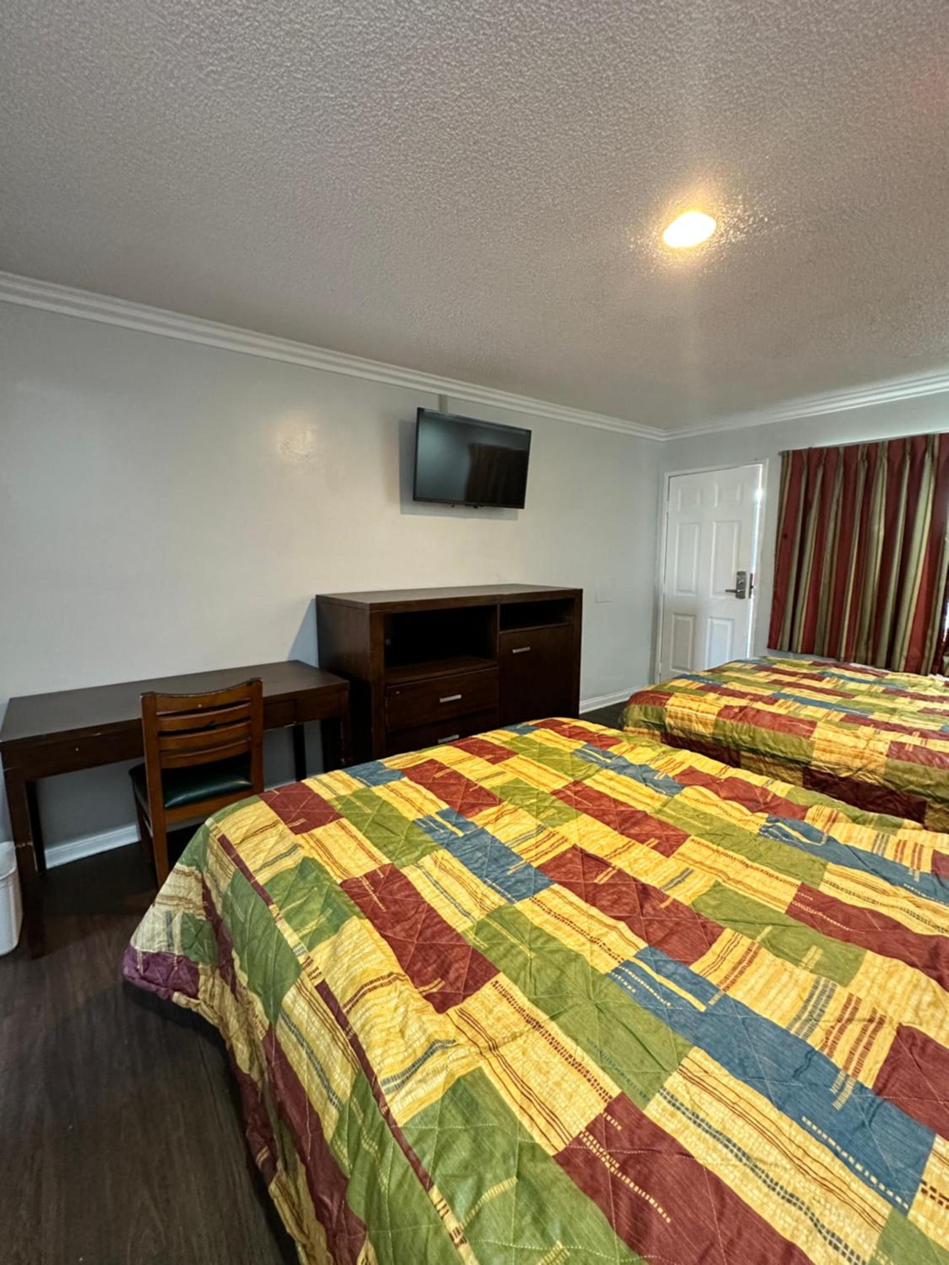 Heritage Inn photo 23