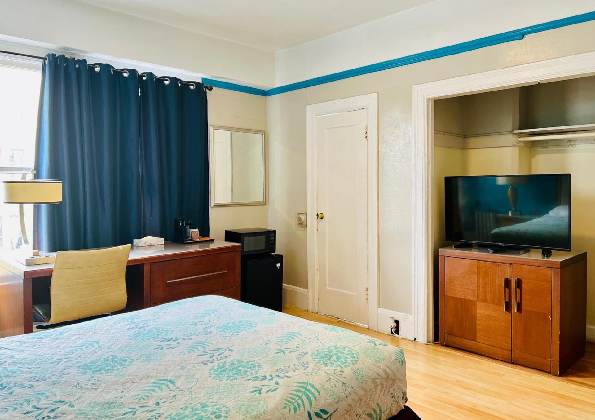 Admiral Hotel photo 12