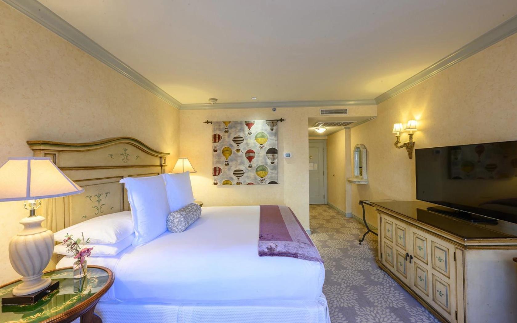 Delamar Greenwich Harbor photo 32