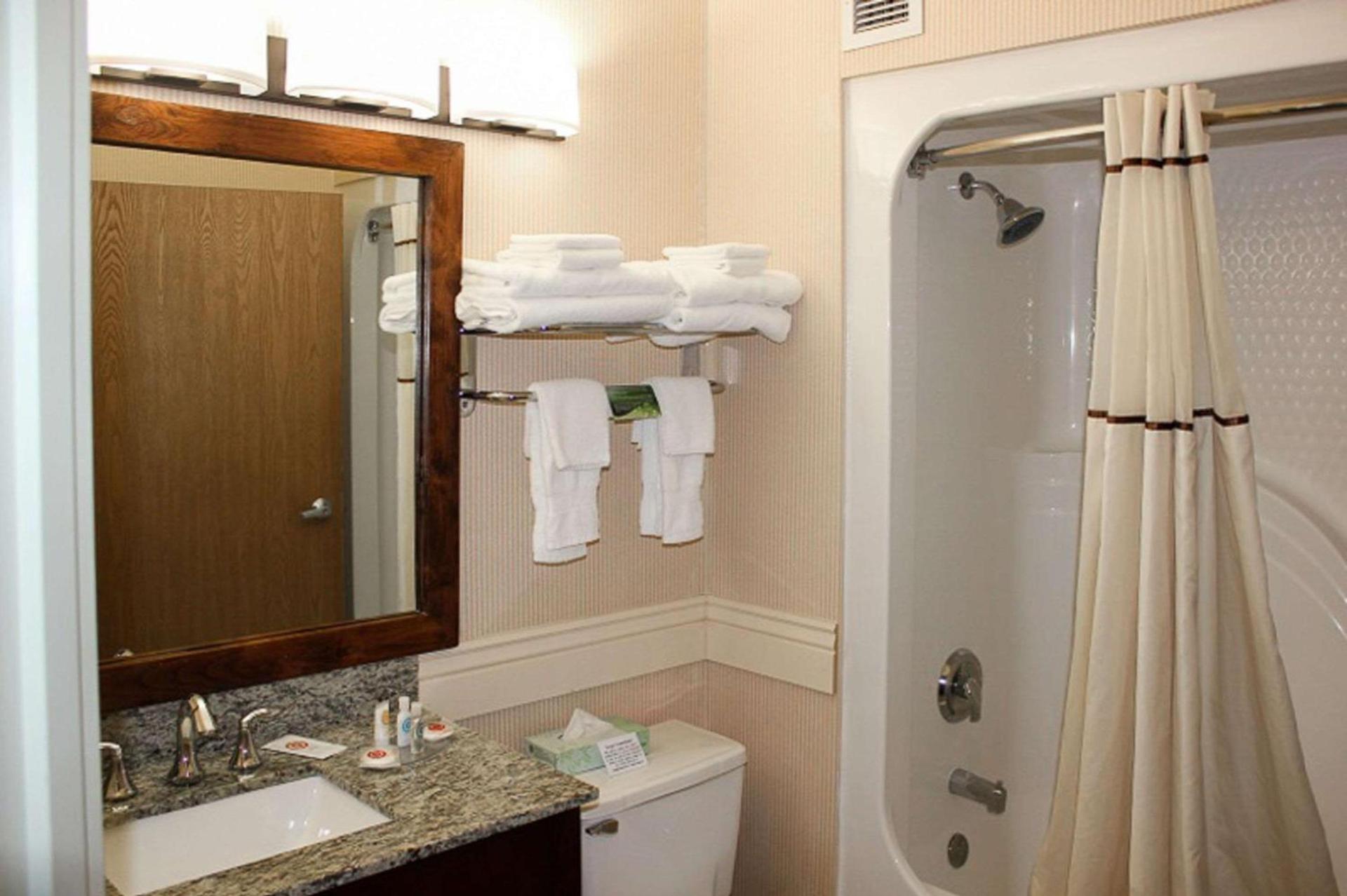 Comfort Inn Richfield I-70 photo 9