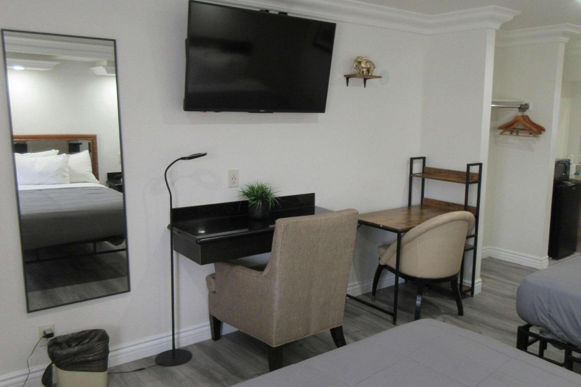Rodeway Inn Santa Ana - Garden Grove photo 14