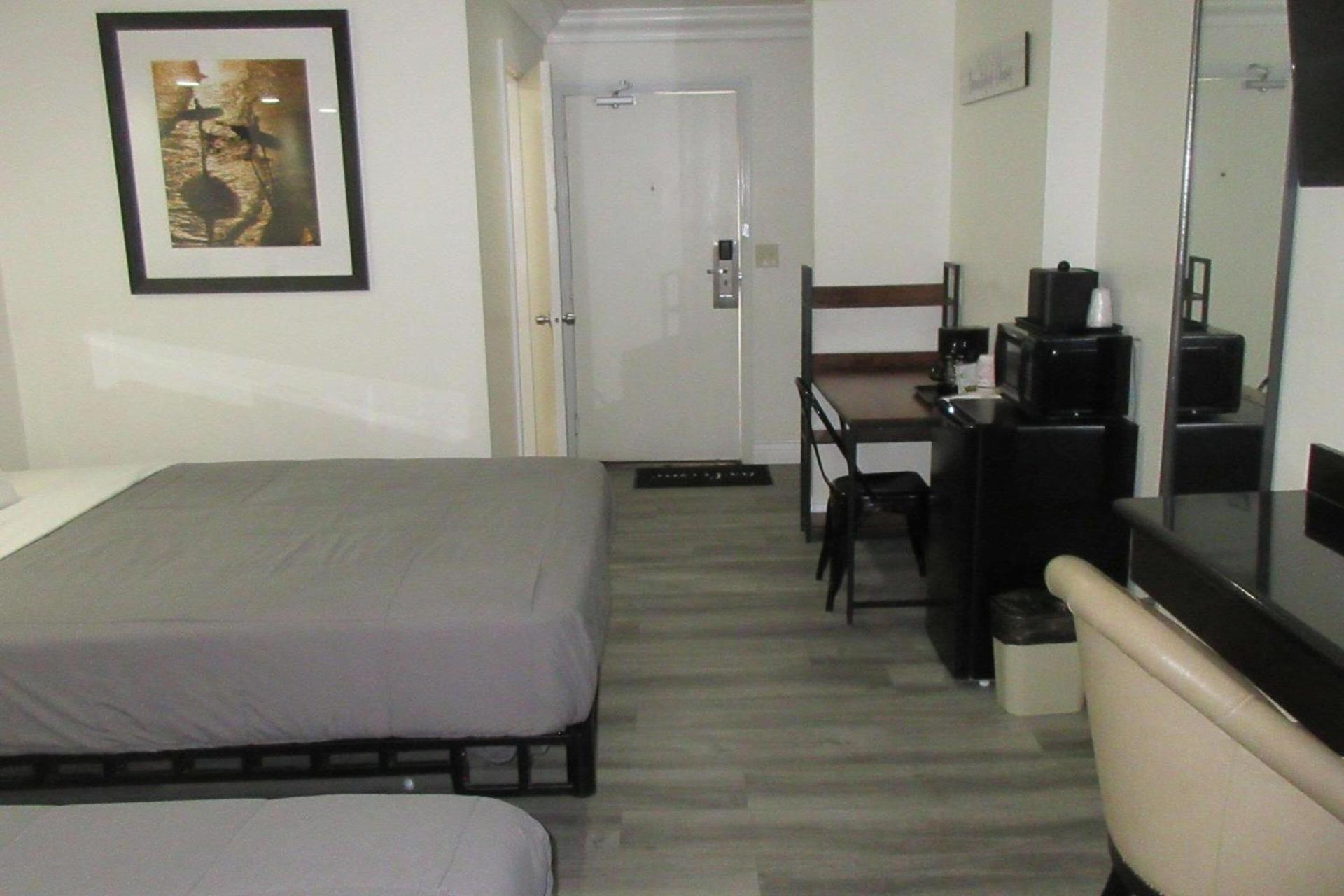Rodeway Inn Santa Ana - Garden Grove photo 18