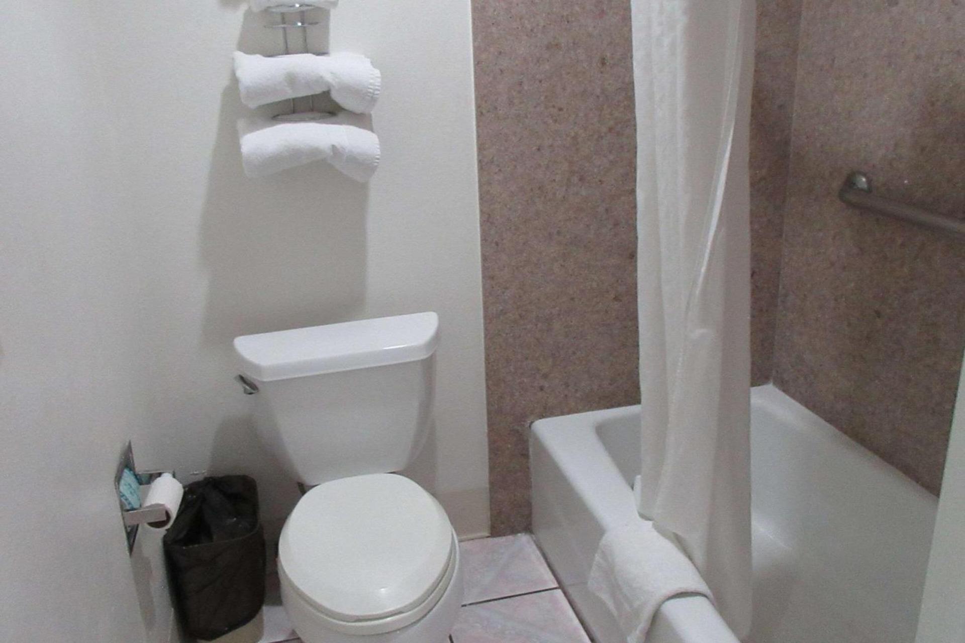 Rodeway Inn Santa Ana - Garden Grove photo 23