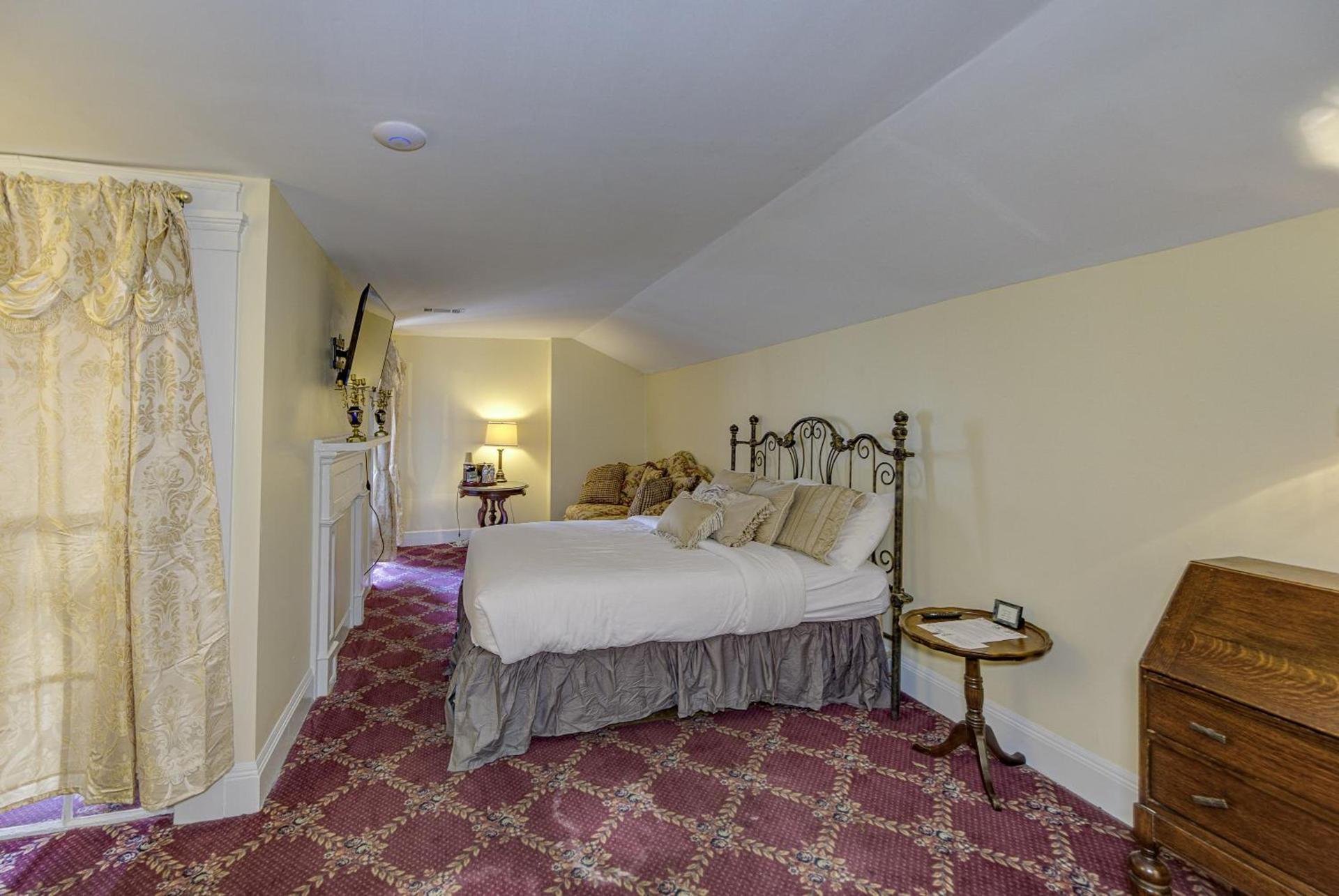 The Inn at Cedar Grove photo 5