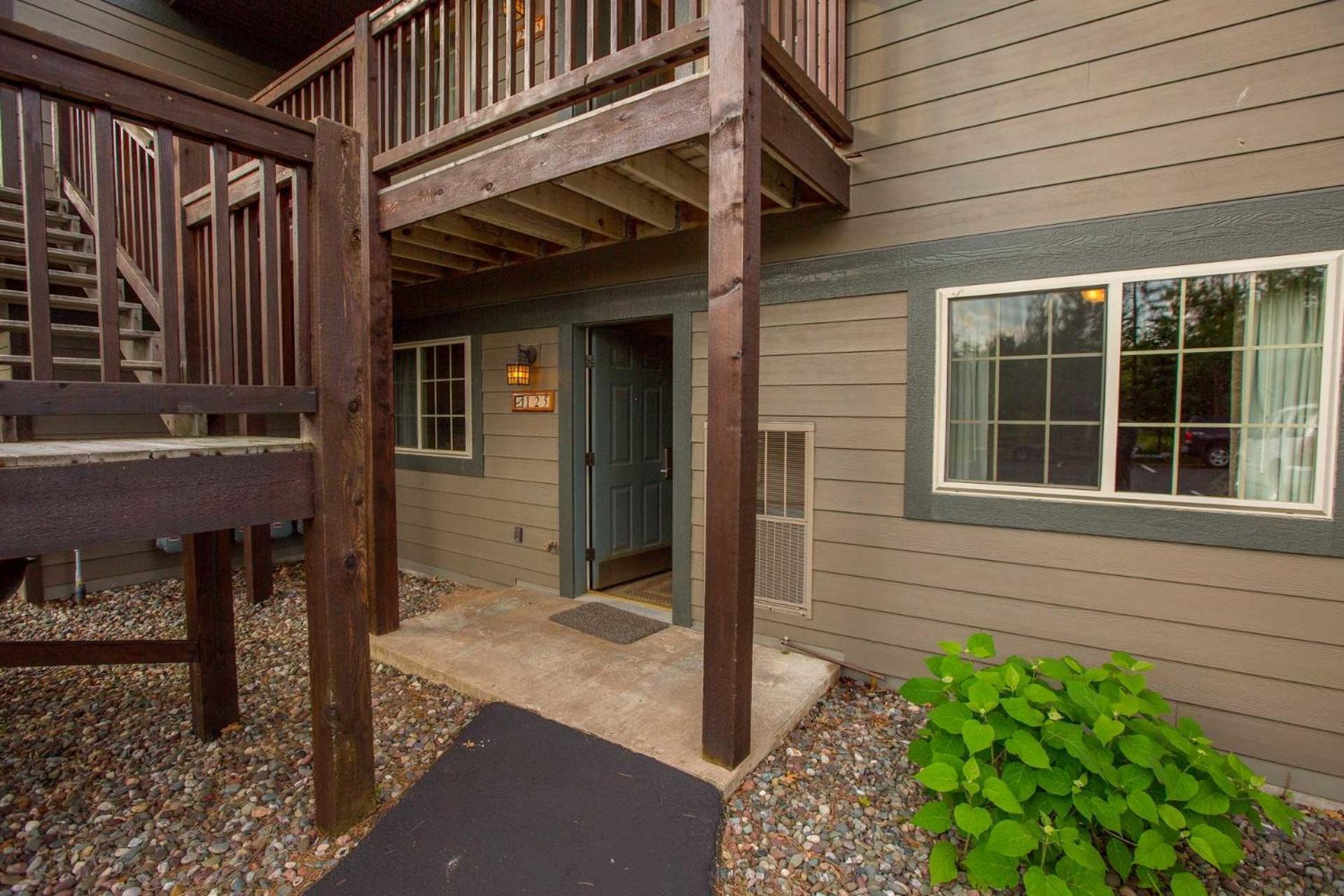 Wild Eagle Lodge — hotel in Eagle River