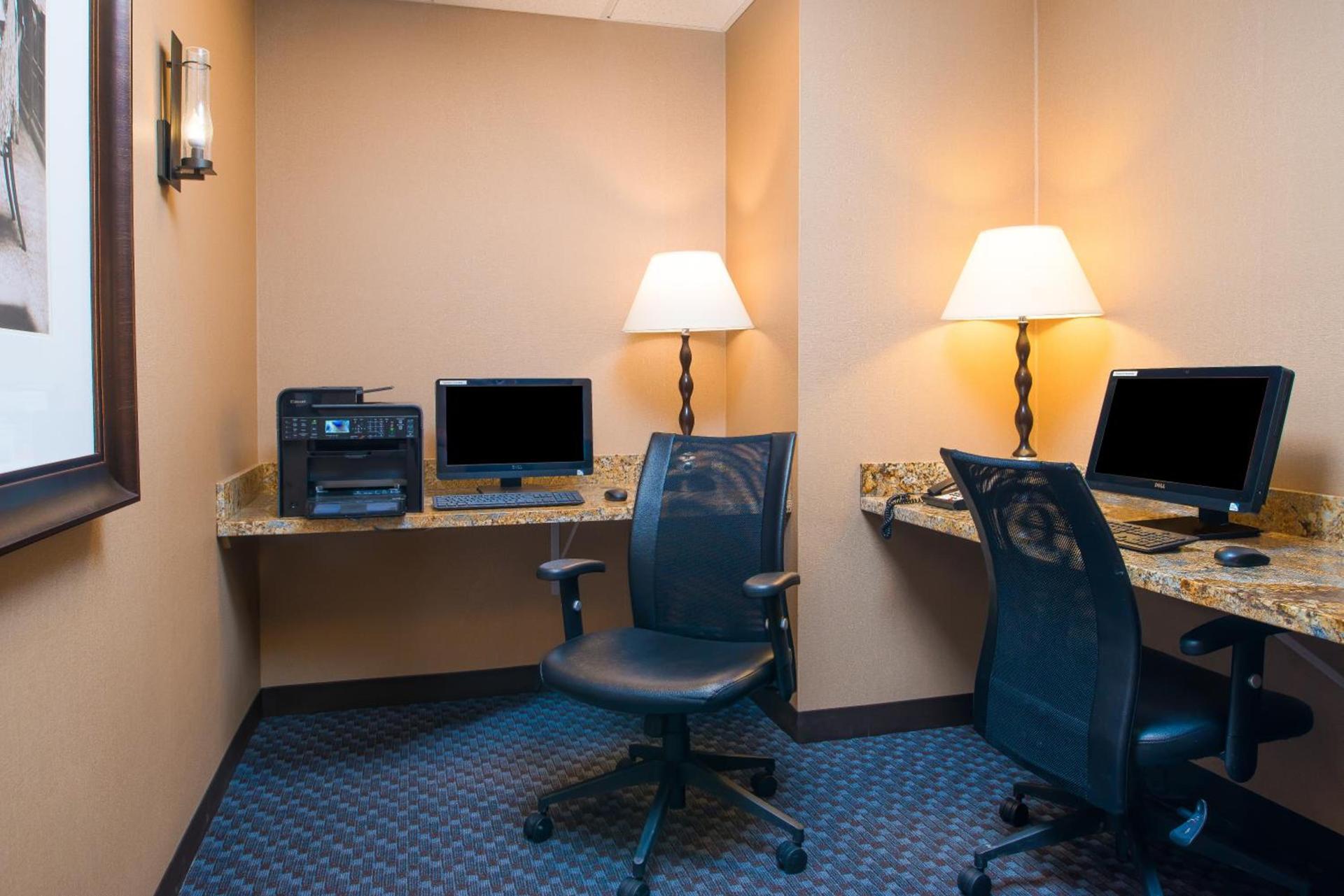 Glacier Peaks Hotel photo 18