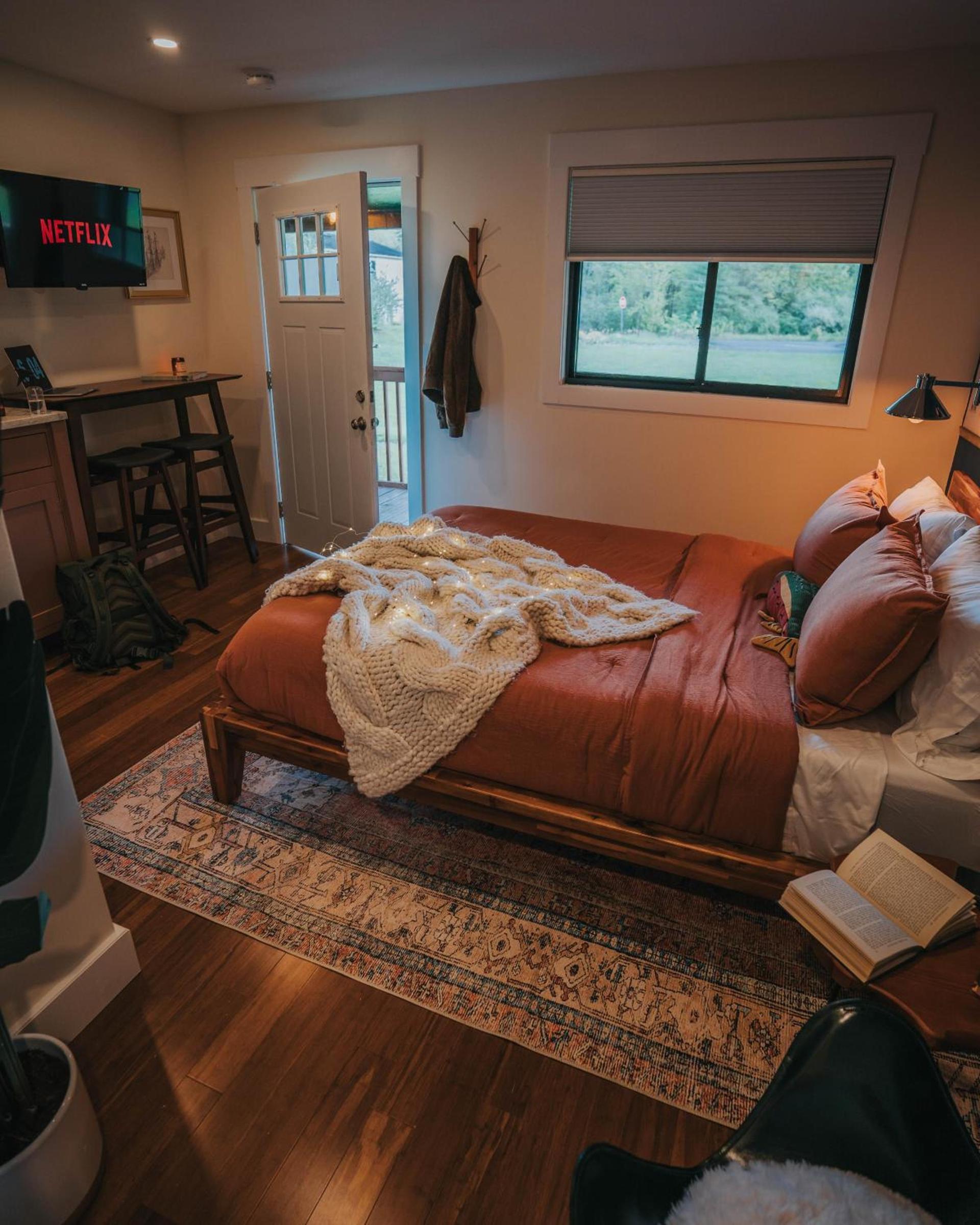 The Willow, Catskill photo 15
