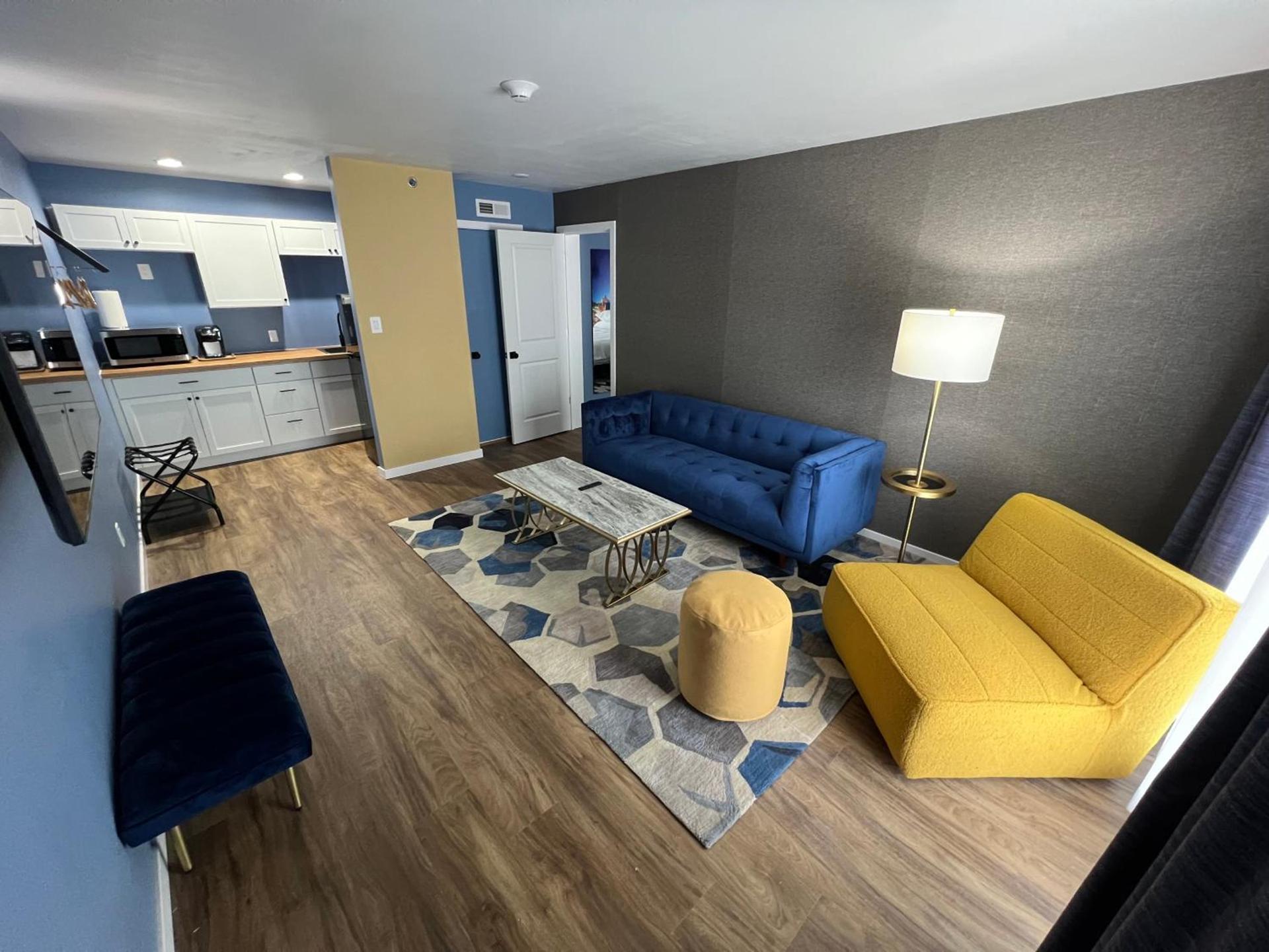 Lighthouse Suites photo 5