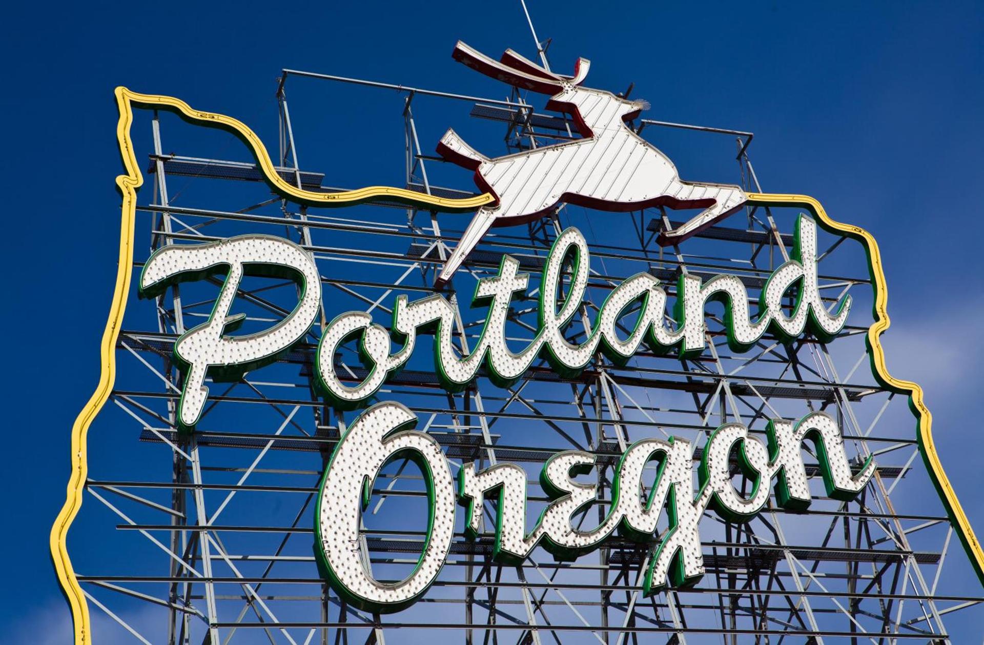 Silver Cloud Hotel - Portland photo 22