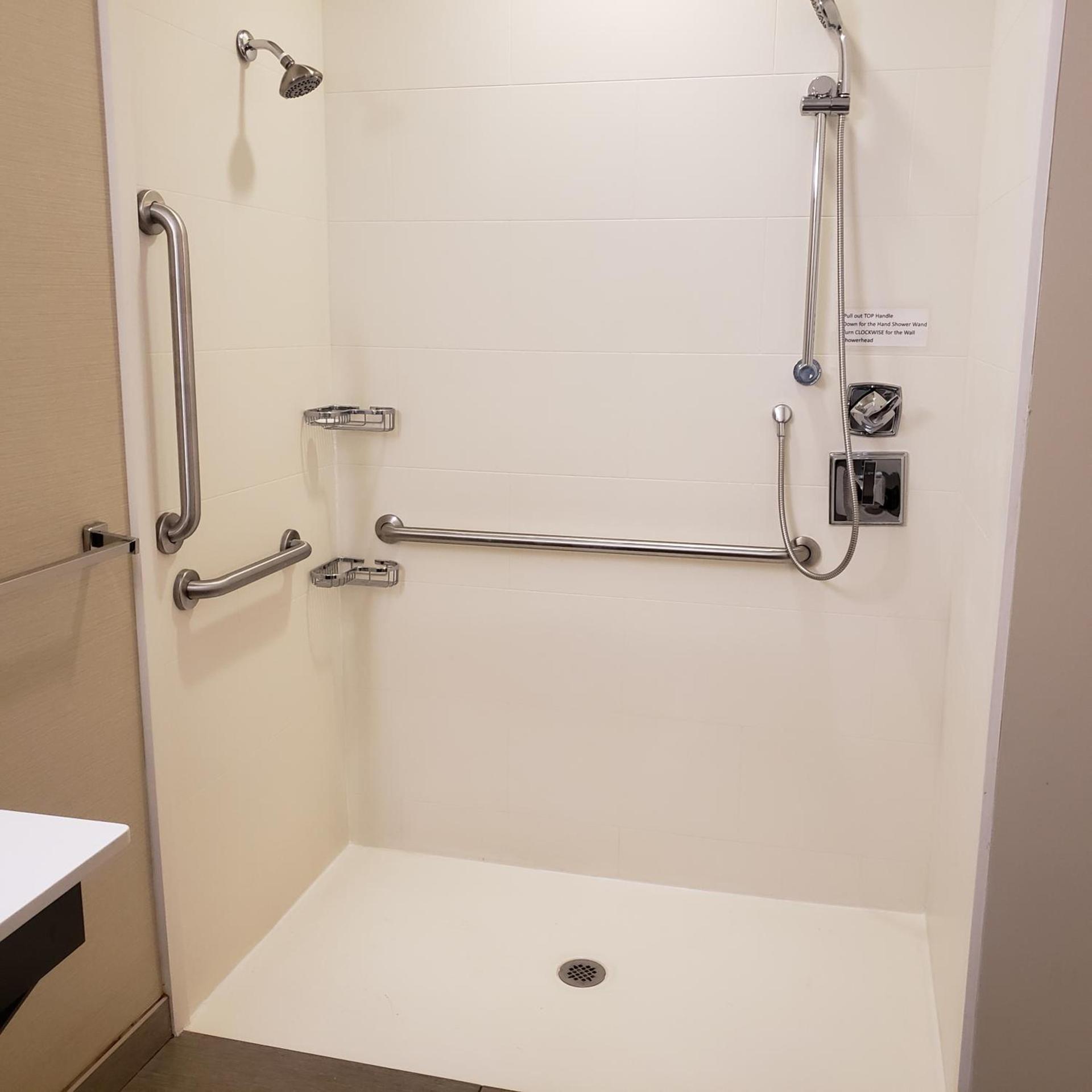 Comfort Suites-Youngstown North photo 57