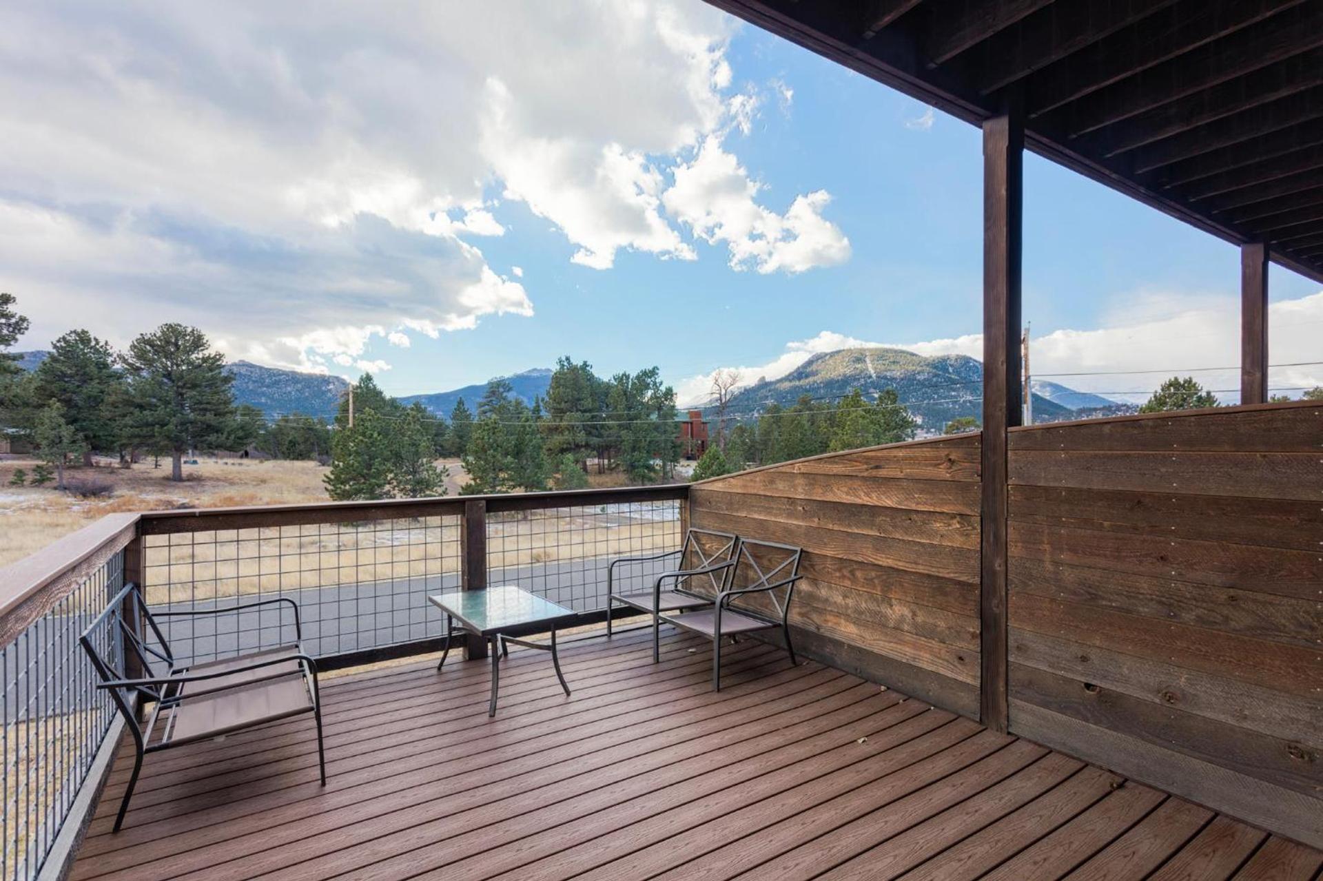 Coyote Mountain Lodge photo 9