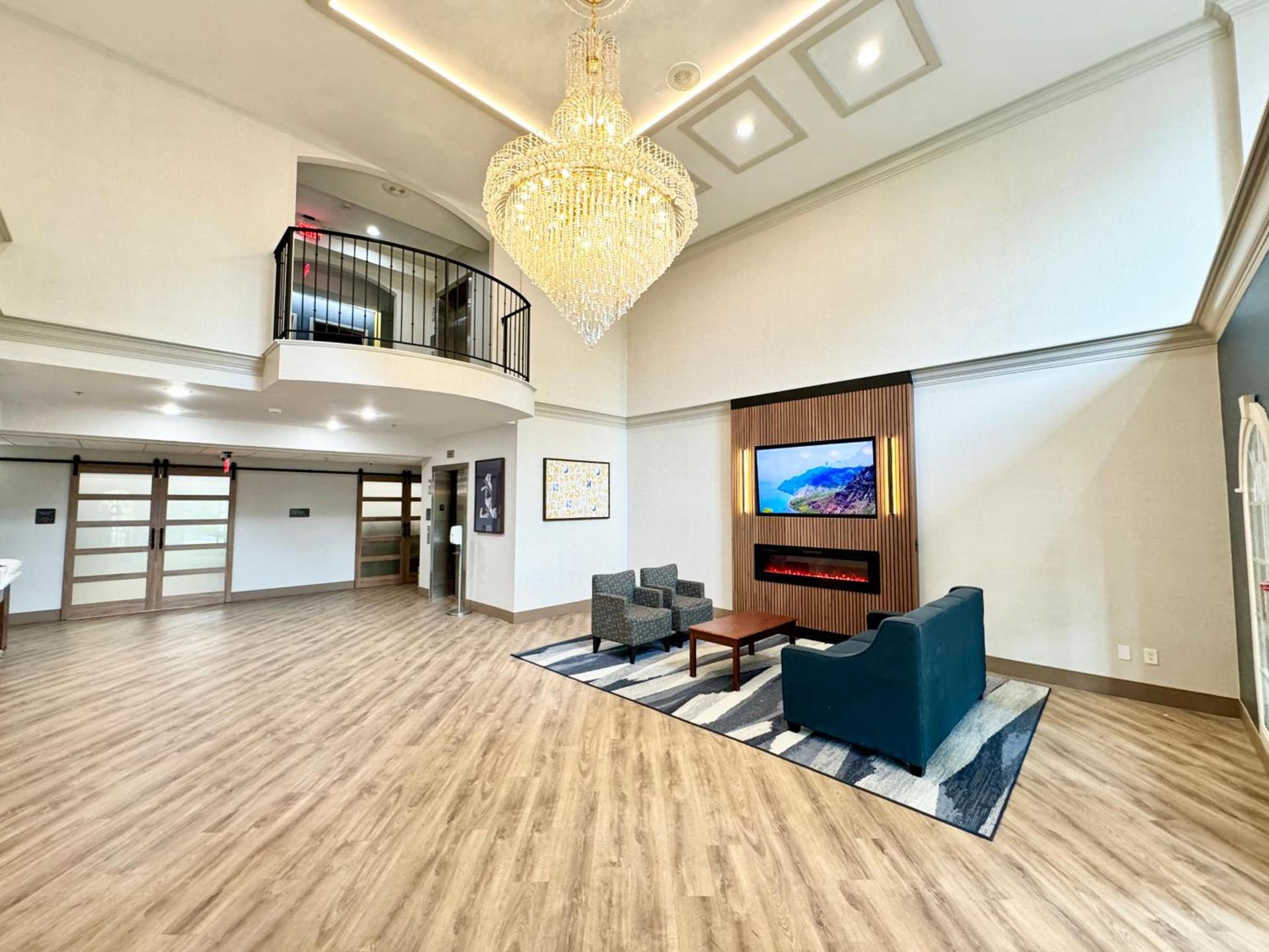 Comfort Suites East Brunswick - South River photo 60