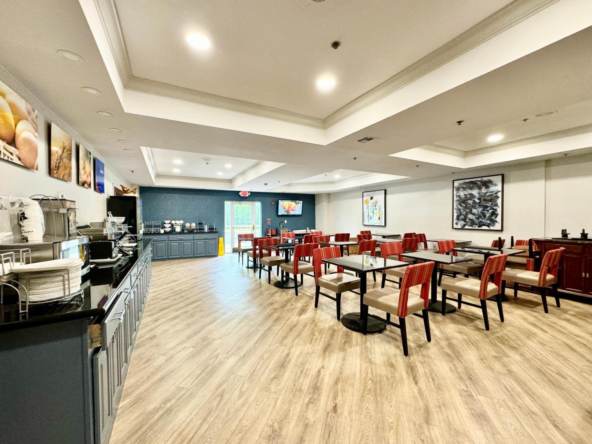 Comfort Suites East Brunswick - South River photo 70