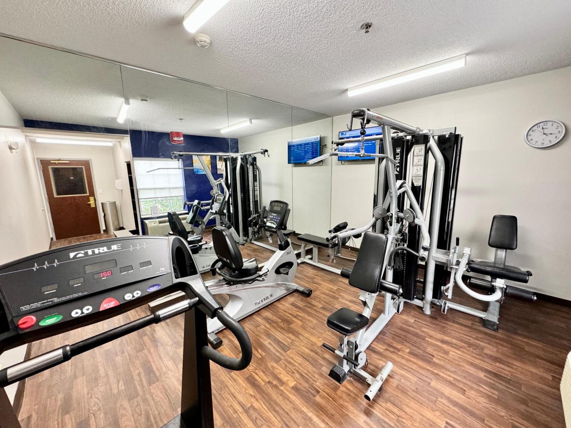 Comfort Suites East Brunswick - South River photo 69