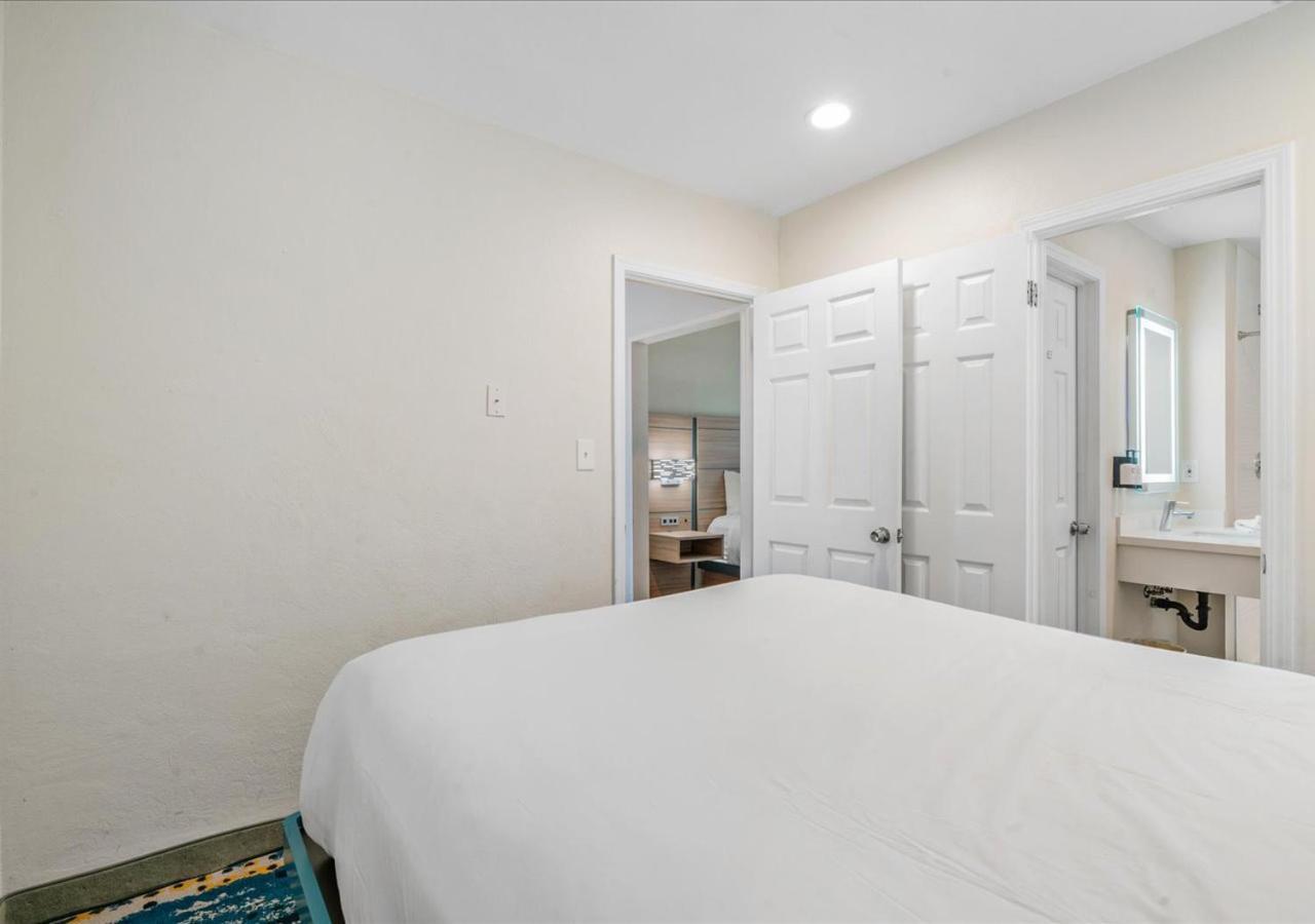 Pacific Shores Inn - Morro Bay photo 35