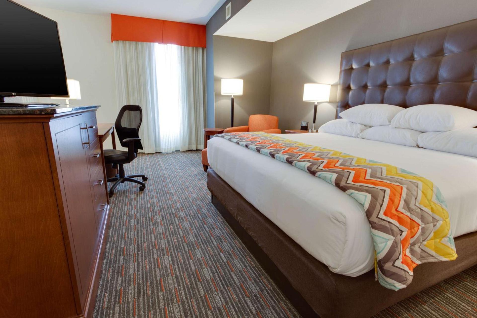 Drury Inn & Suites Charlotte Arrowood photo 12