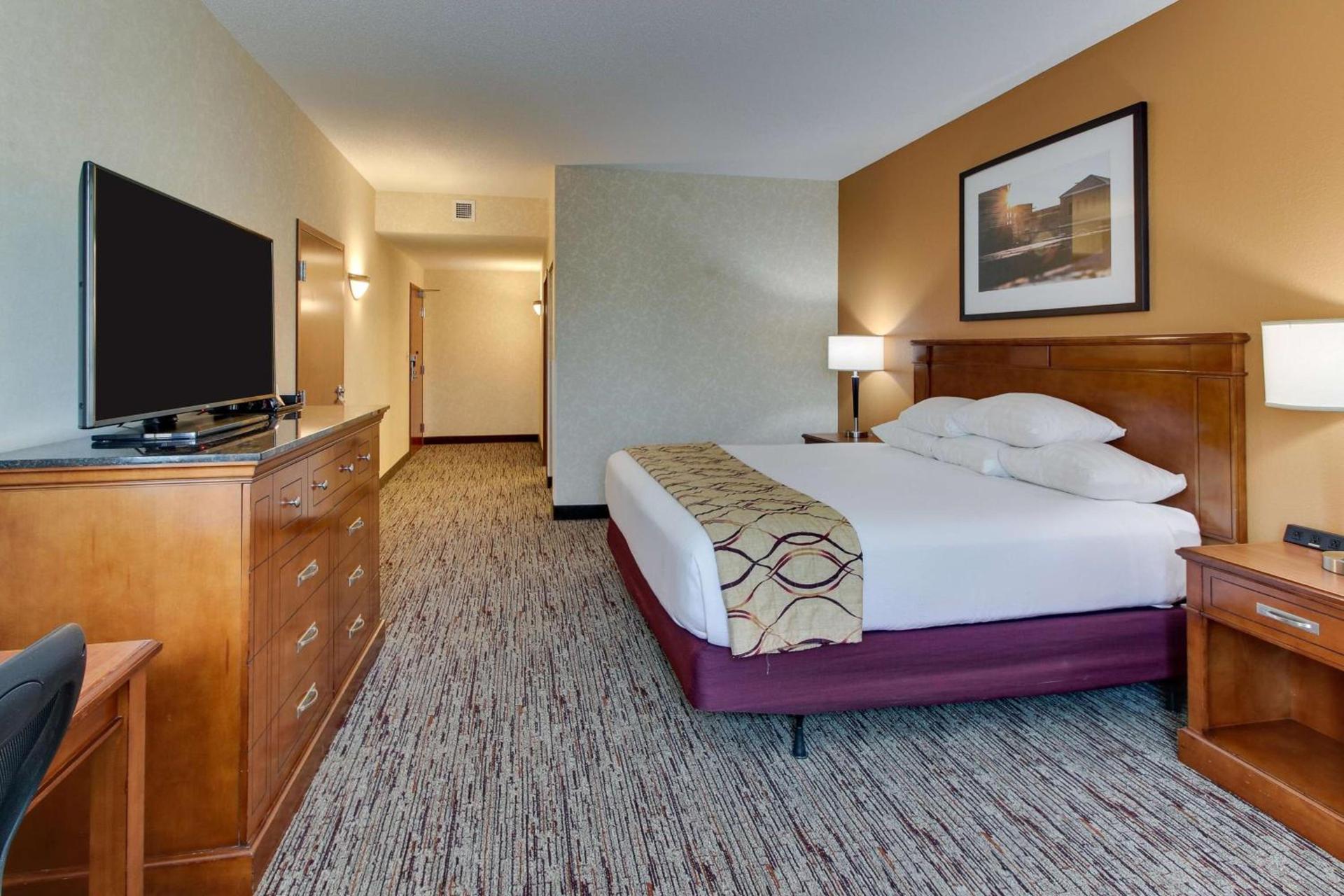 Drury Inn & Suites Meridian photo 37