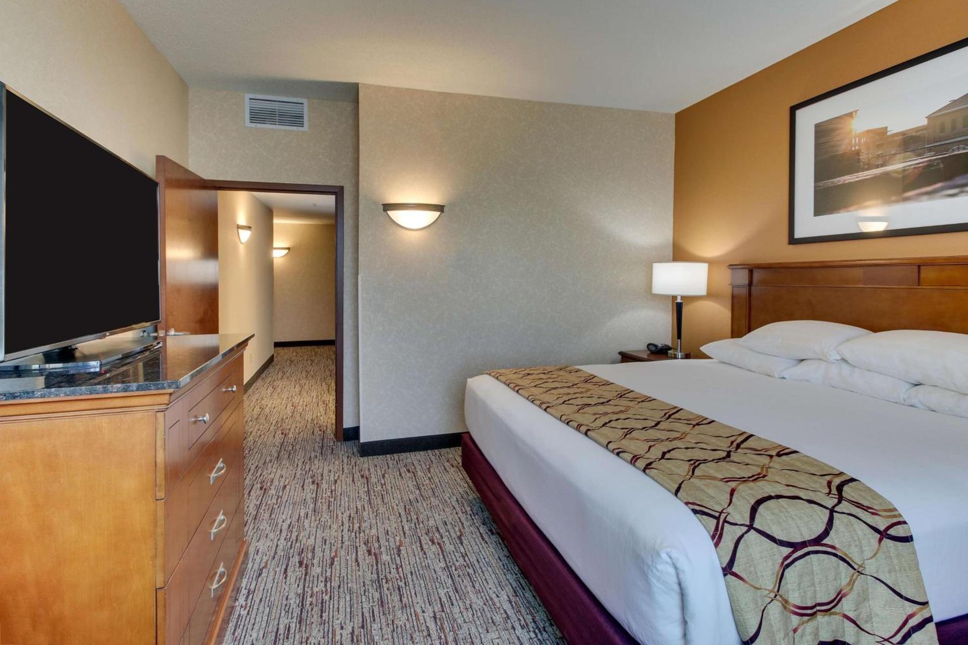 Drury Inn & Suites Meridian photo 41
