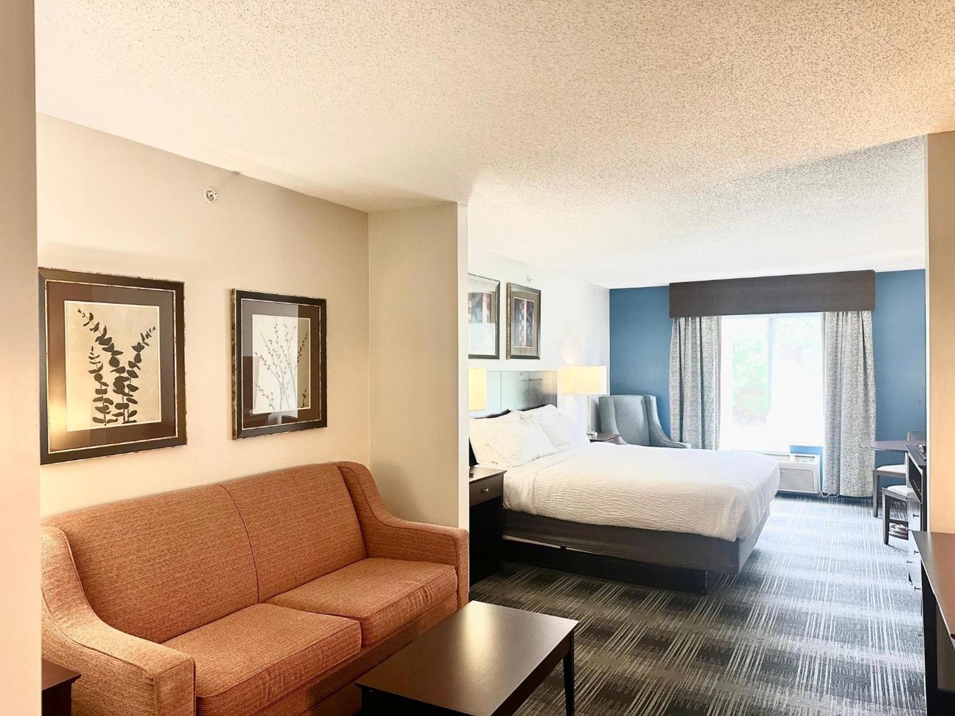Holiday Inn Express & Suites Meriden by IHG photo 49
