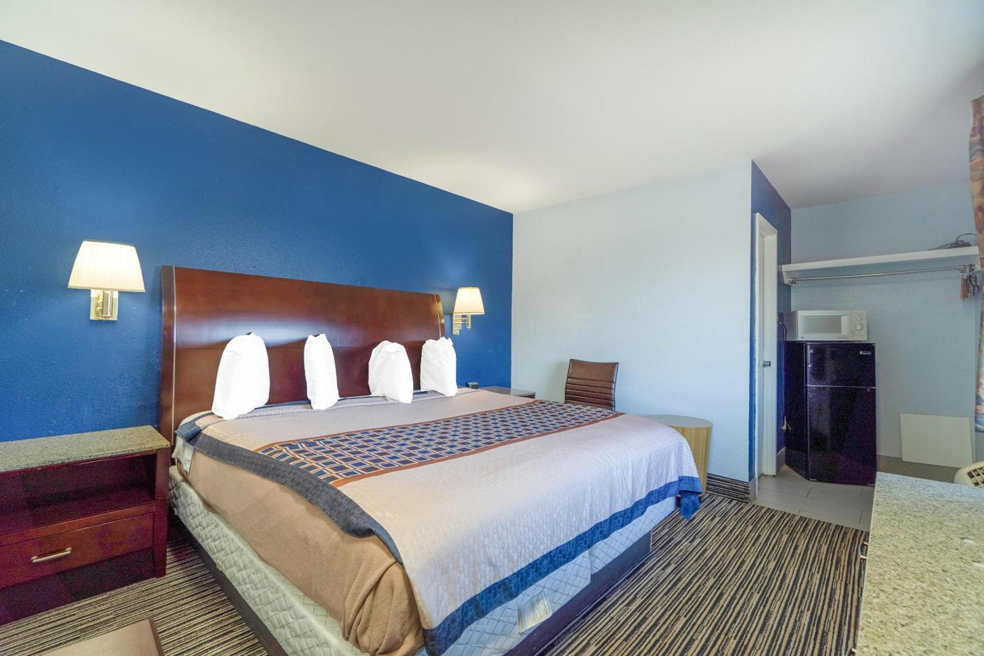 Budget Inn Frederick US-183 photo 58