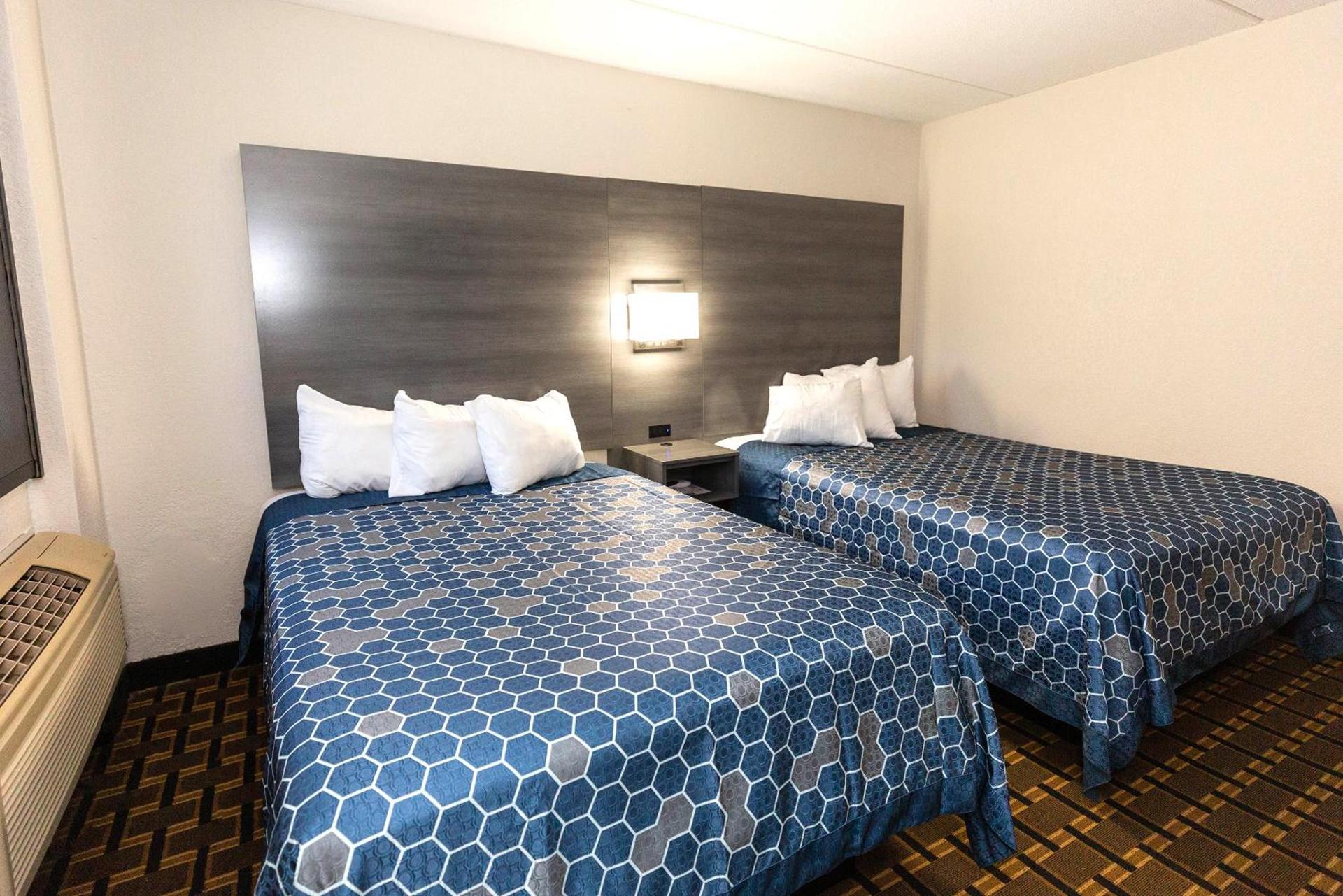 Coratel Inn & Suites by Jasper Mankato photo 12