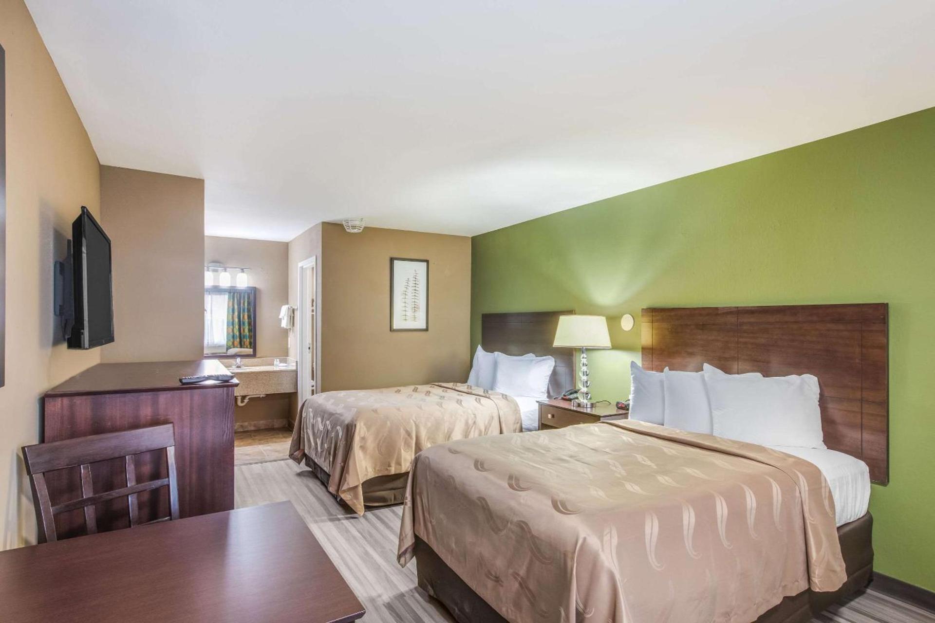 Premier Extended Stay photo 3