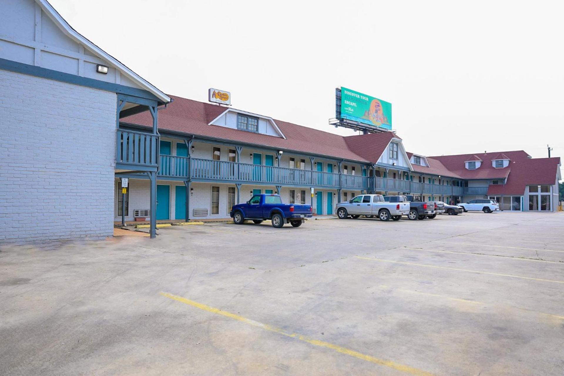 Rittiman Inn and Suites photo 6