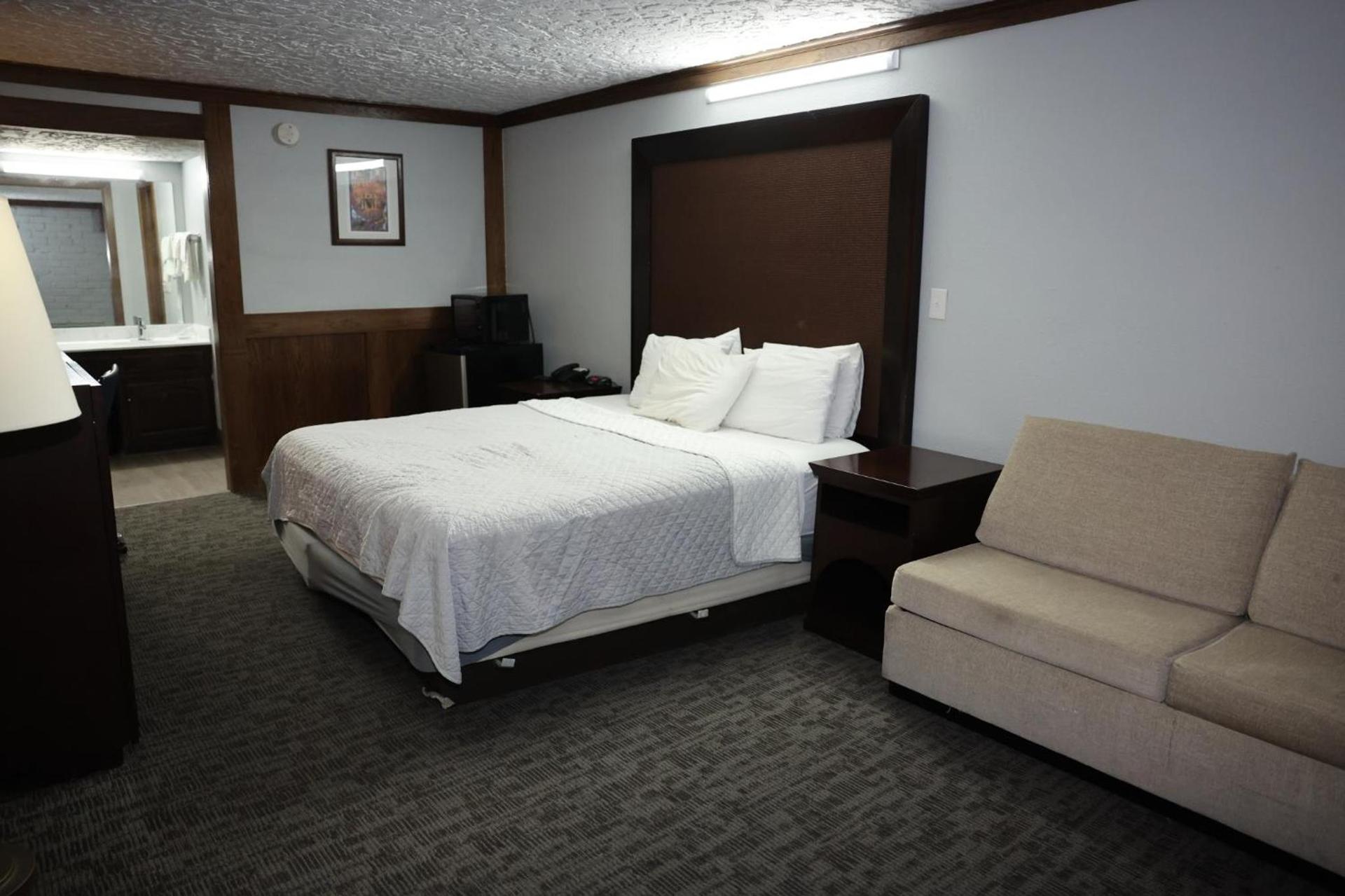 Rittiman Inn and Suites photo 25