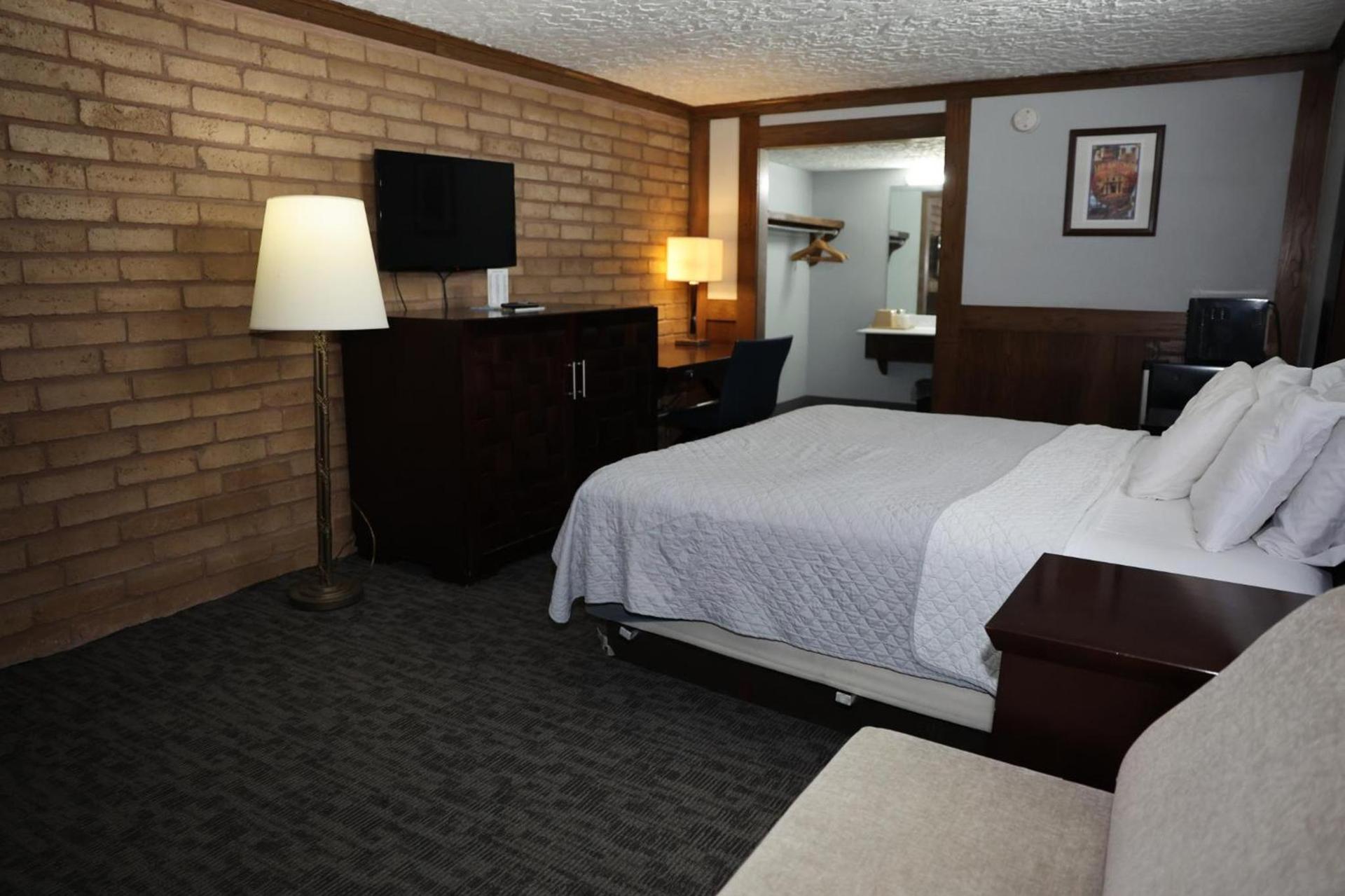 Rittiman Inn and Suites photo 26