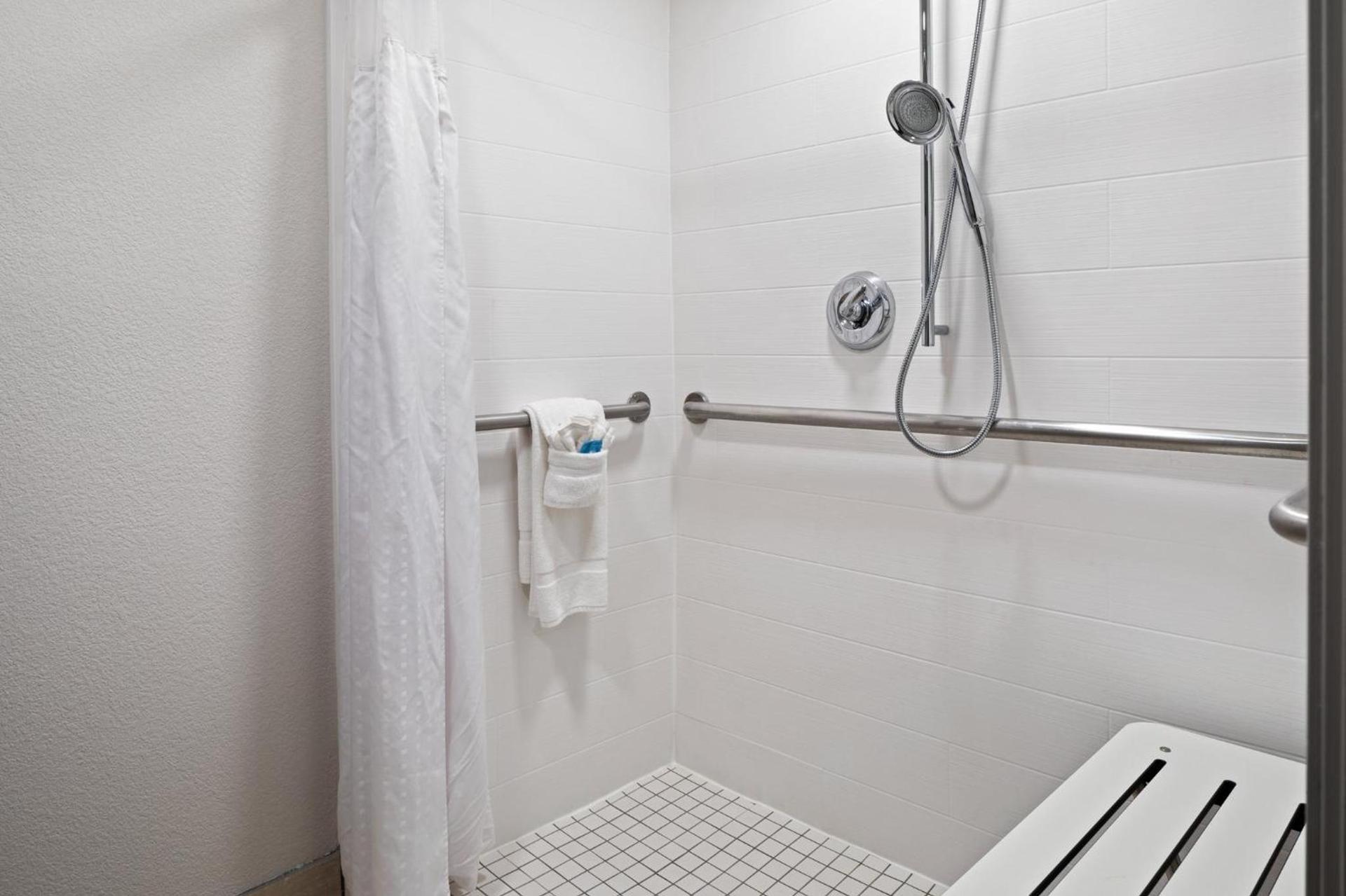 Holiday Inn Express - Atlanta-Kennesaw by IHG photo 37
