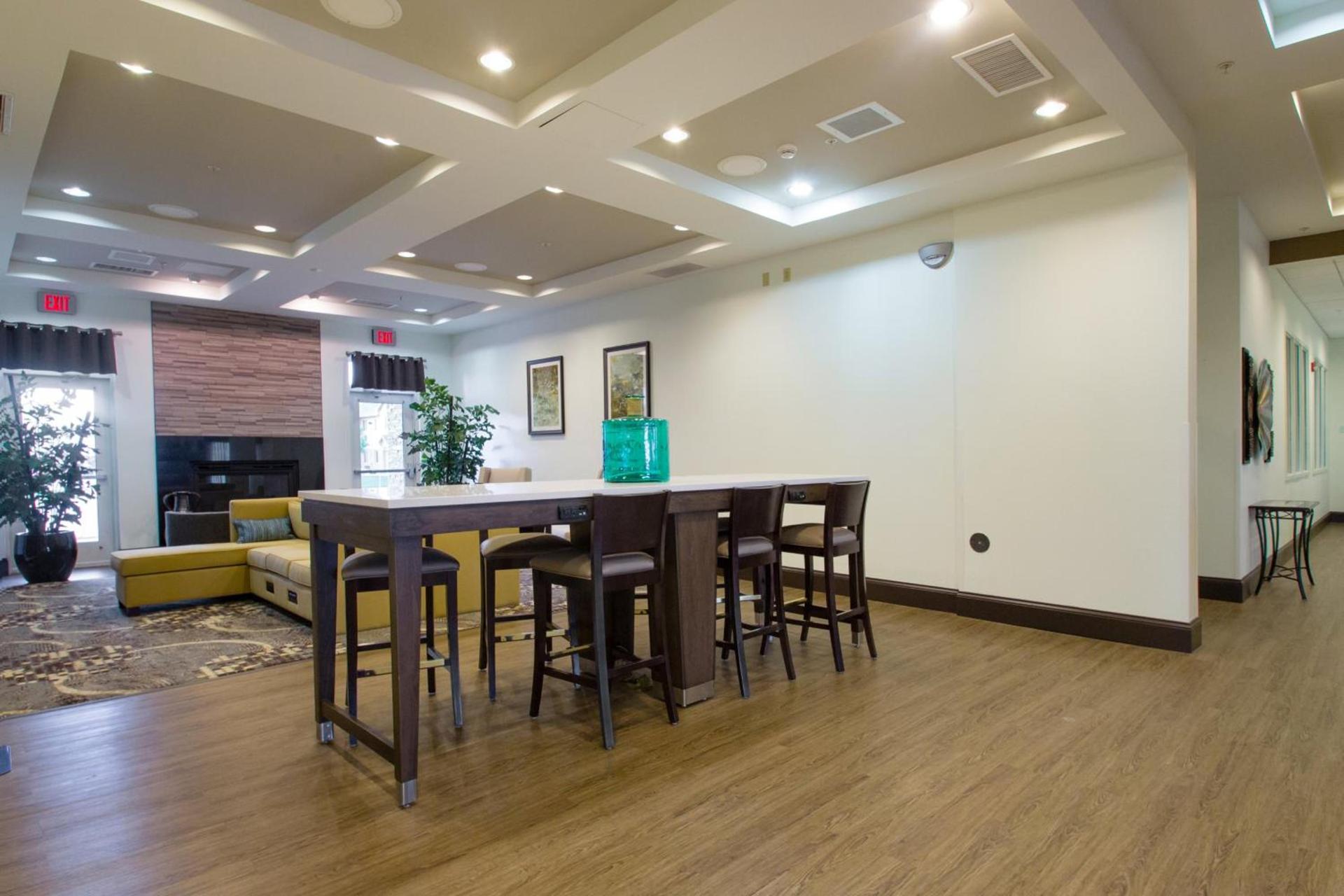 Holiday Inn Hotel & Suites Bloomington Airport by IHG photo 16