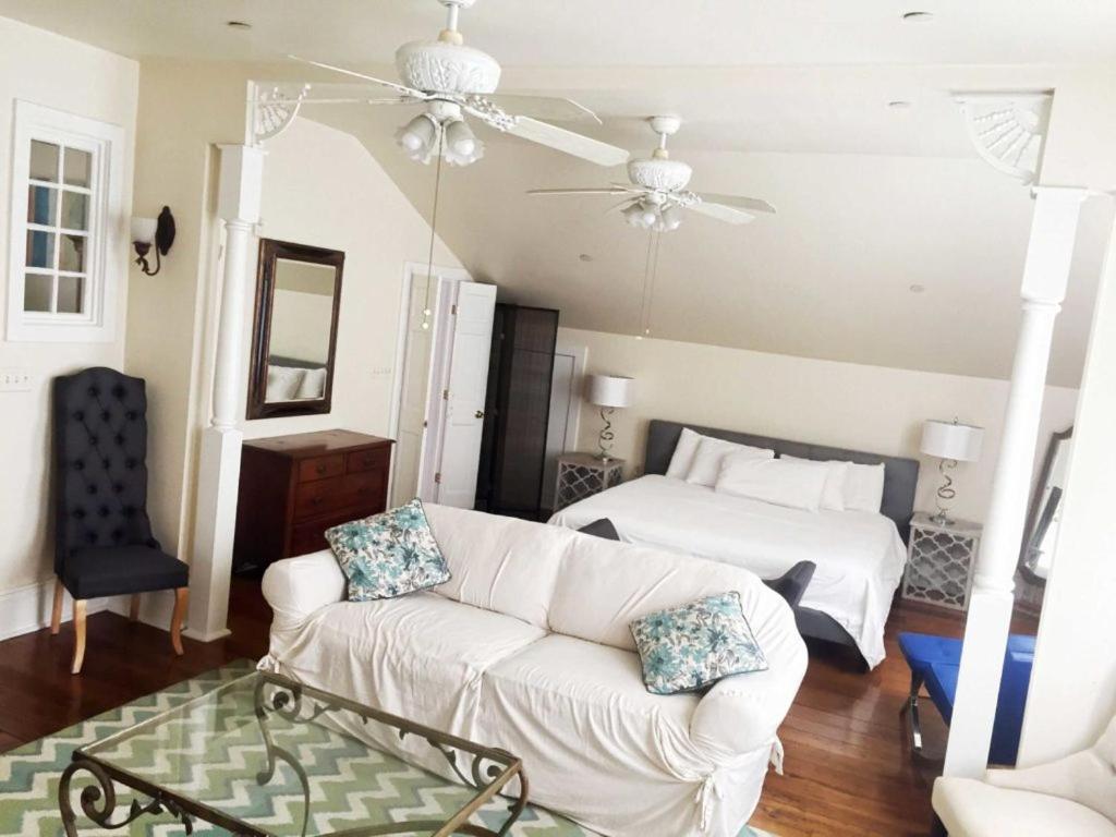 Creole Gardens Guesthouse and Inn photo 79