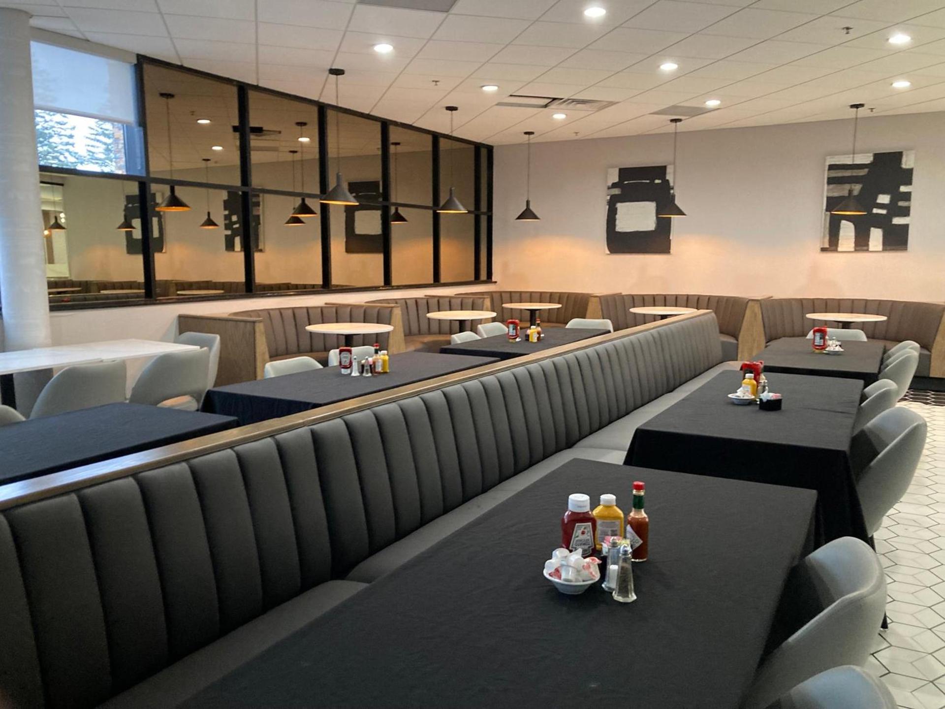 Crowne Plaza Auburn Hills by IHG photo 37
