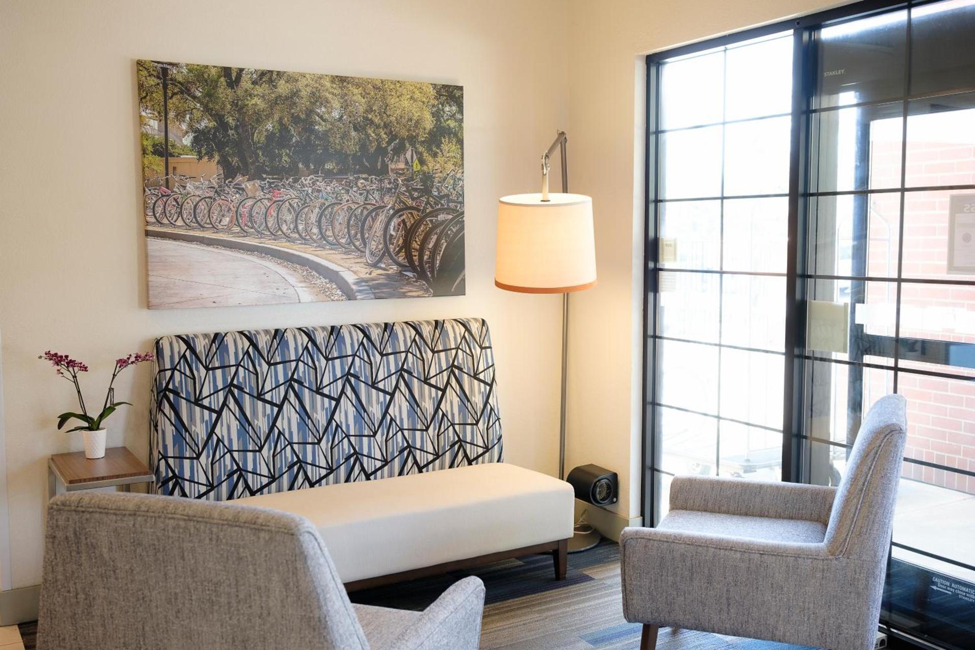 Holiday Inn Express Davis-University Area by IHG photo 29