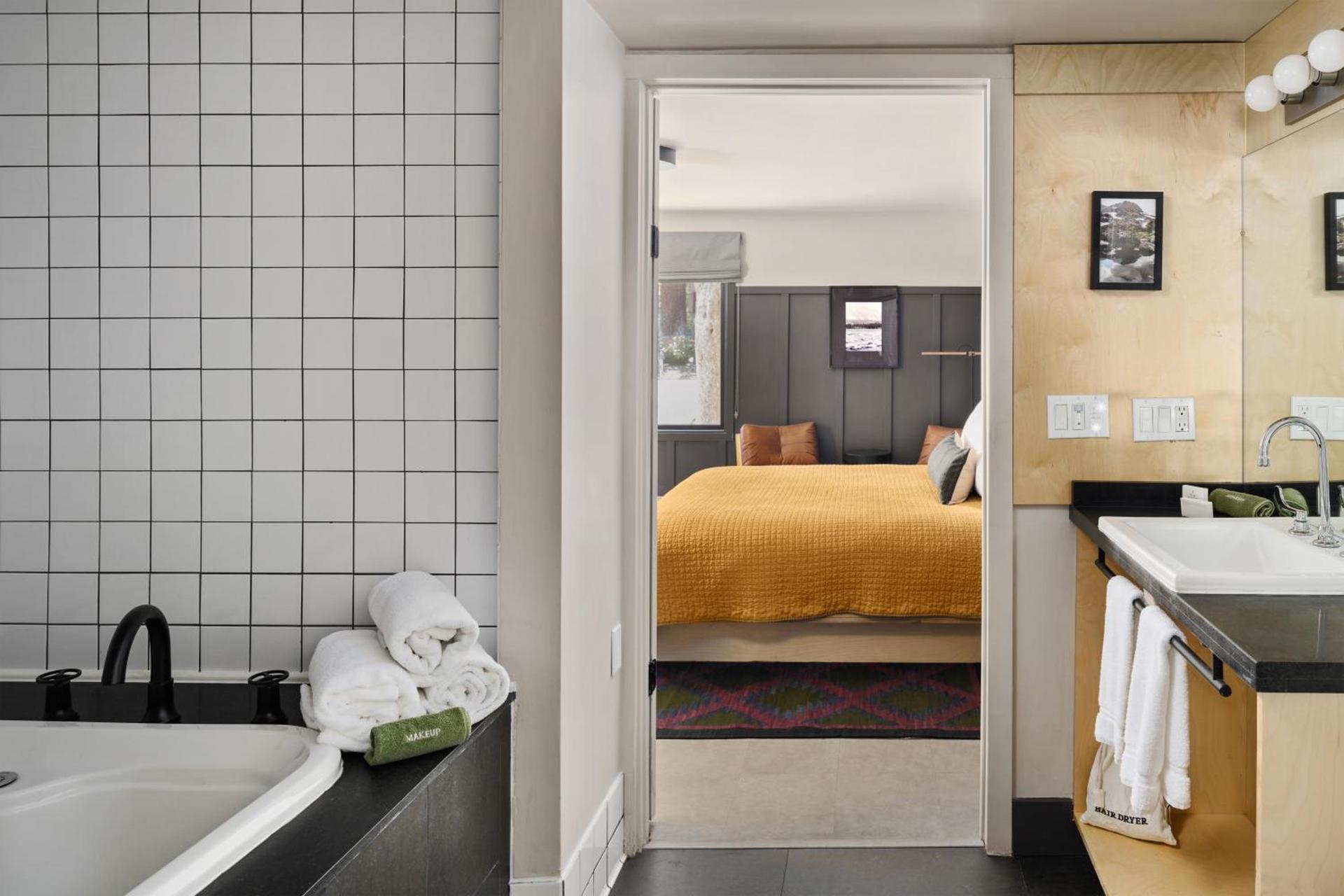 The Coachman Hotel photo 76