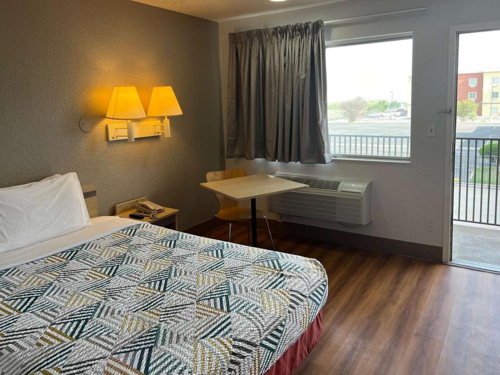 Motel 6-Odessa, TX photo 4