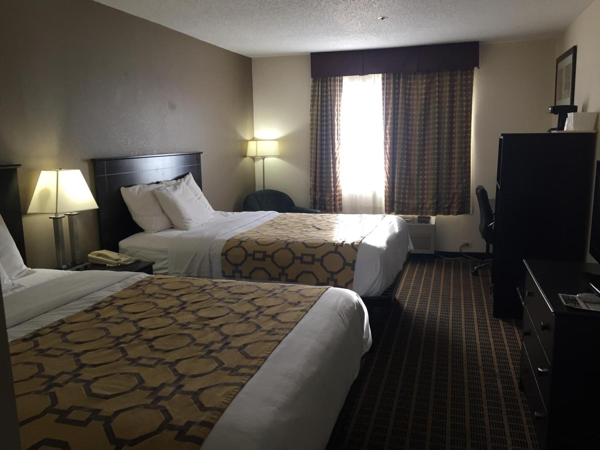 Baymont by Wyndham Harvard photo 11