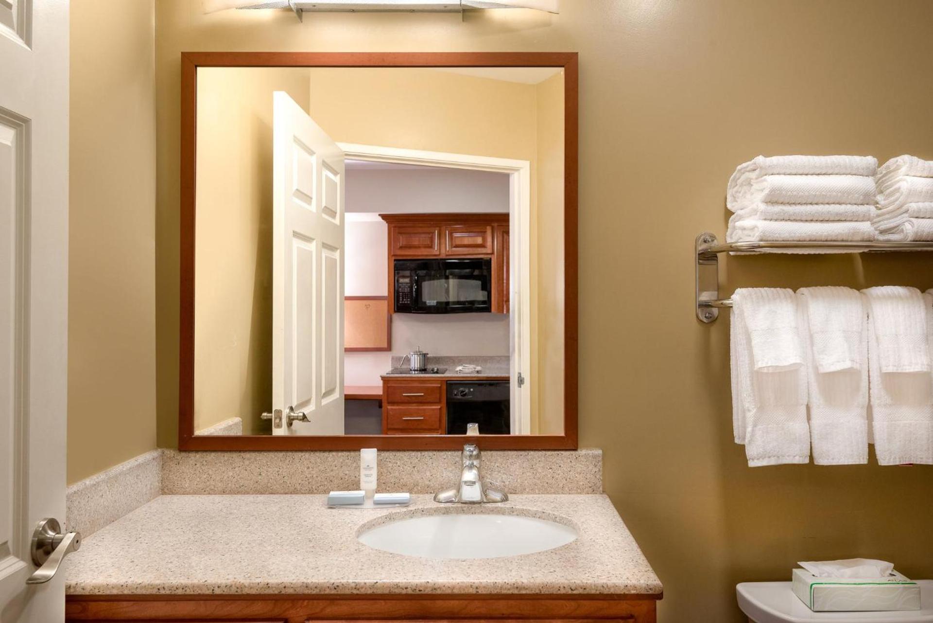 Candlewood Suites LAX Hawthorne by IHG photo 22