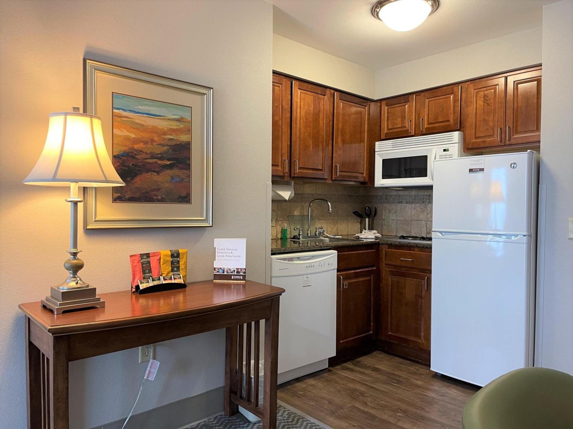 Staybridge Suites Milwaukee West-Oconomowoc by IHG photo 32
