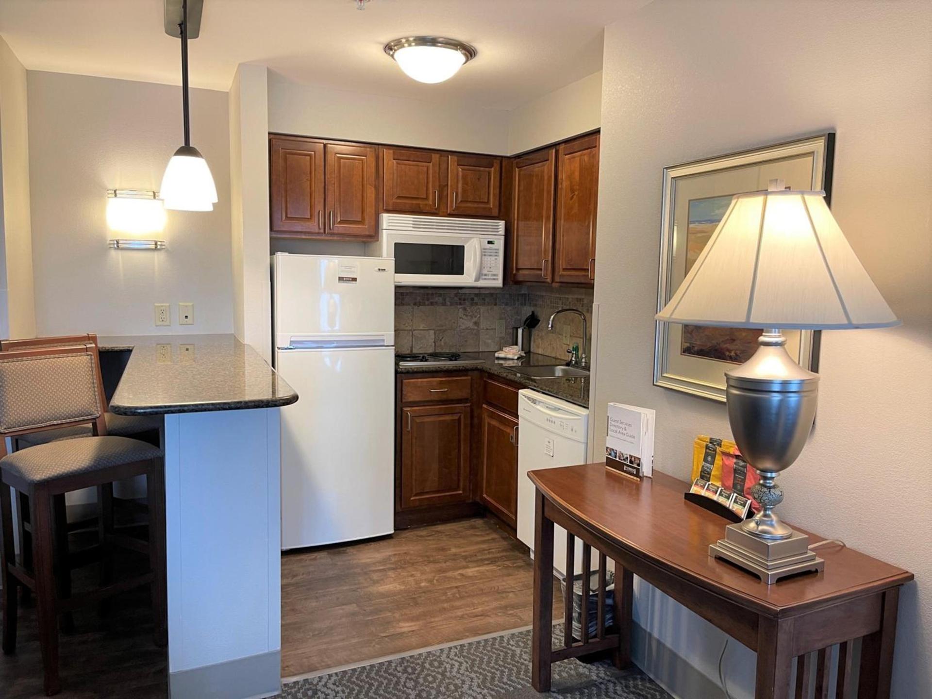 Staybridge Suites Milwaukee West-Oconomowoc by IHG photo 27