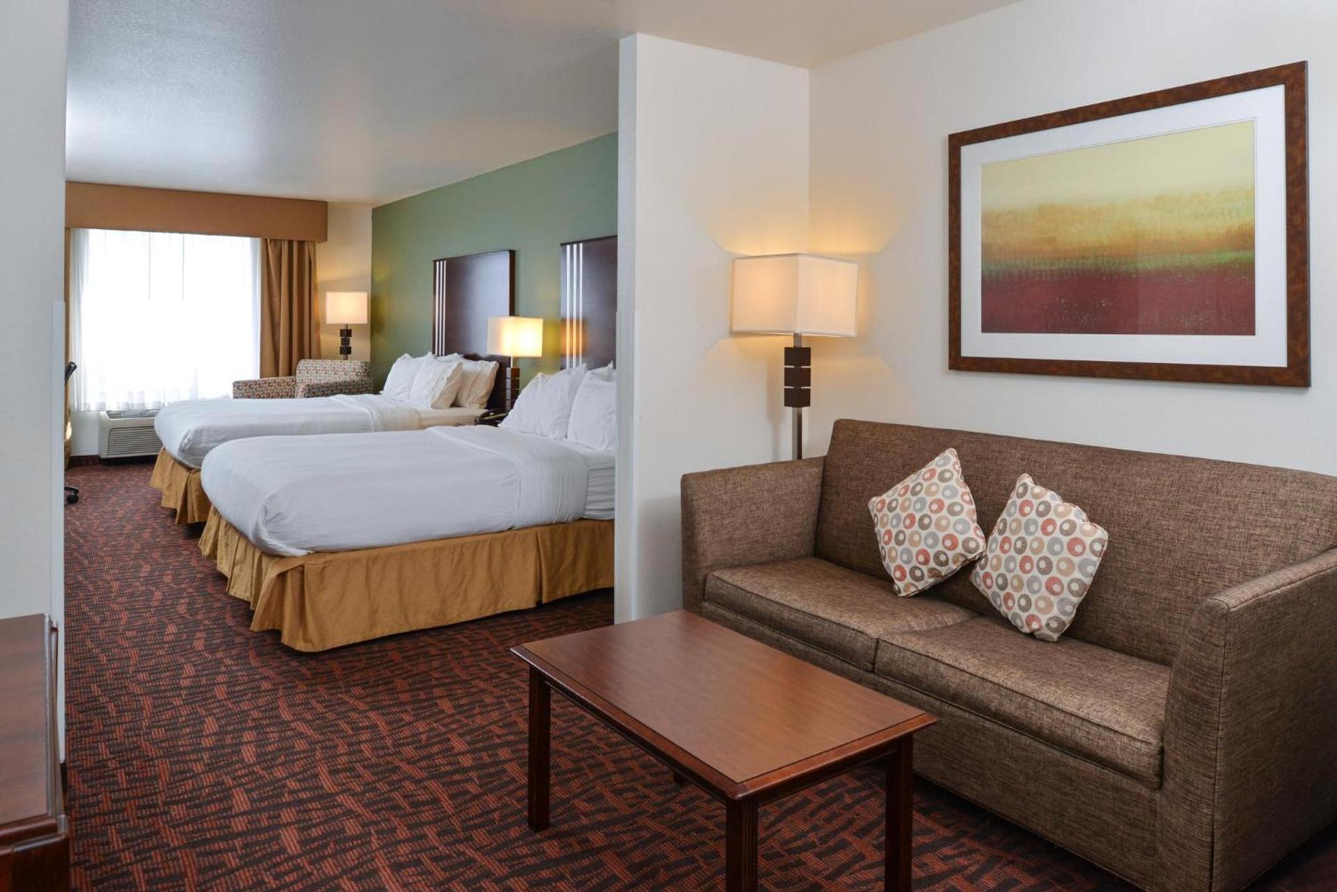 Holiday Inn Express Hotel & Suites Cherry Hills by IHG photo 8