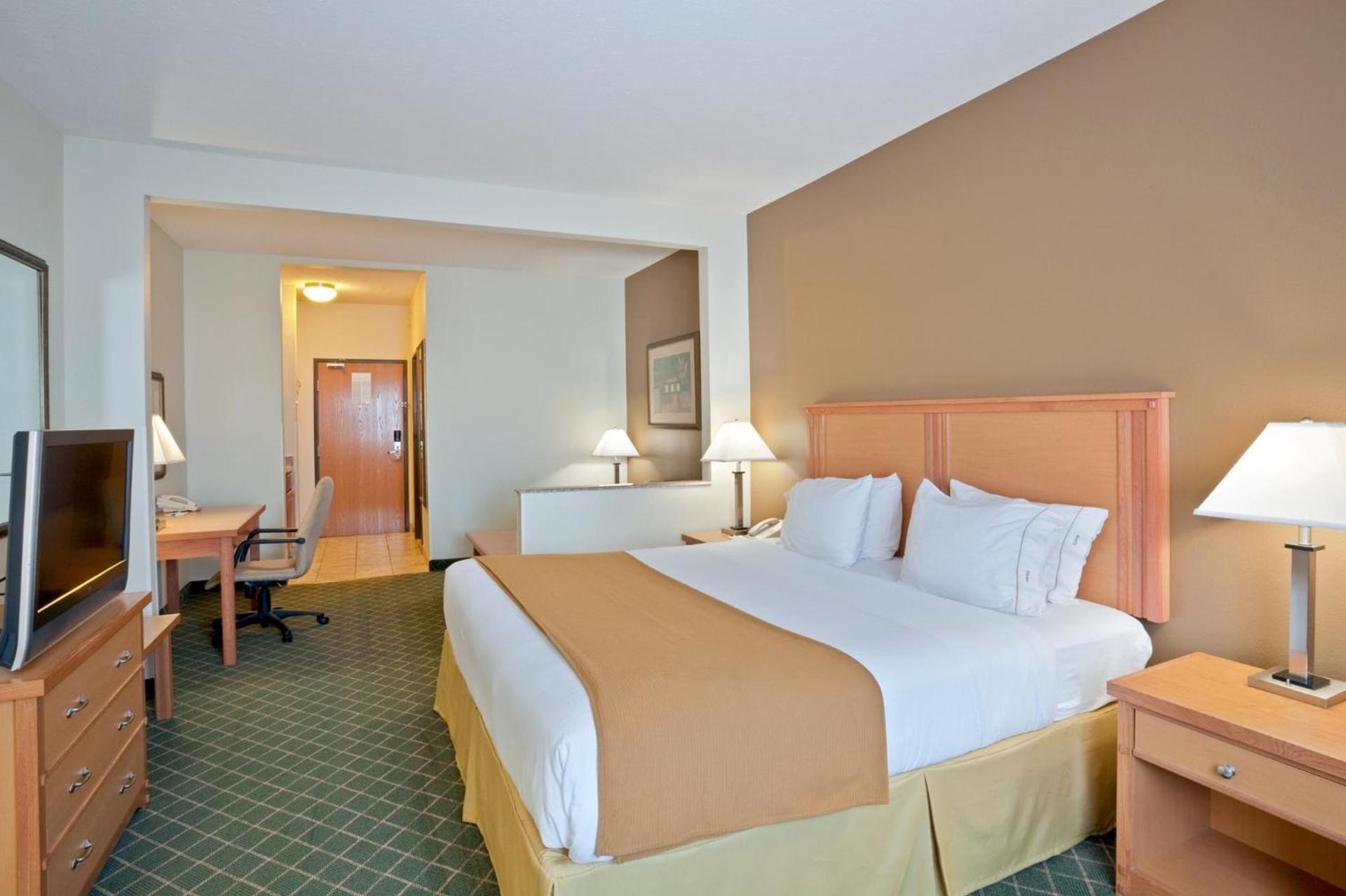Holiday Inn Express Hotel & Suites Lincoln South by IHG photo 86