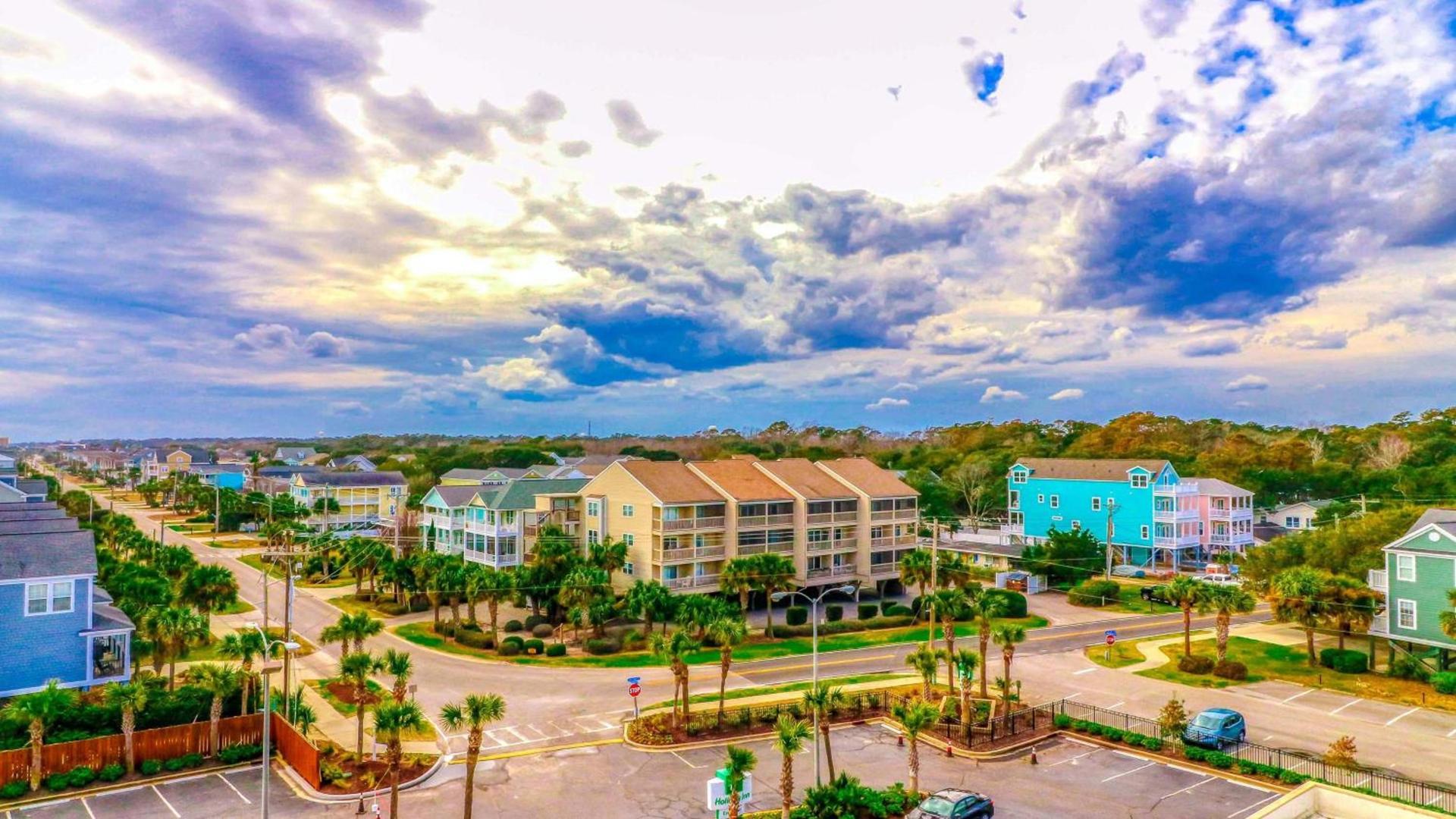 Holiday Inn Resort Oceanfront at Surfside Beach by IHG photo 24
