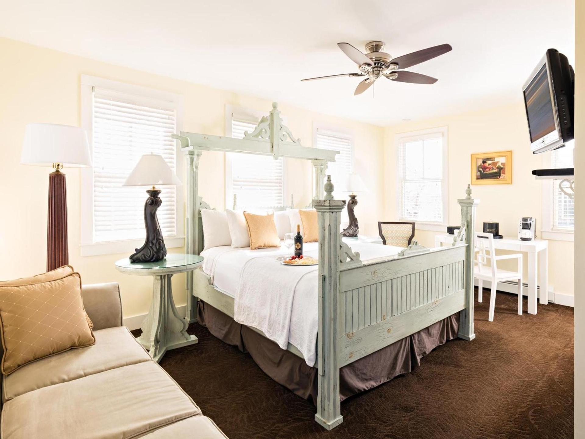Brass Key Guesthouse Adults Only photo 43