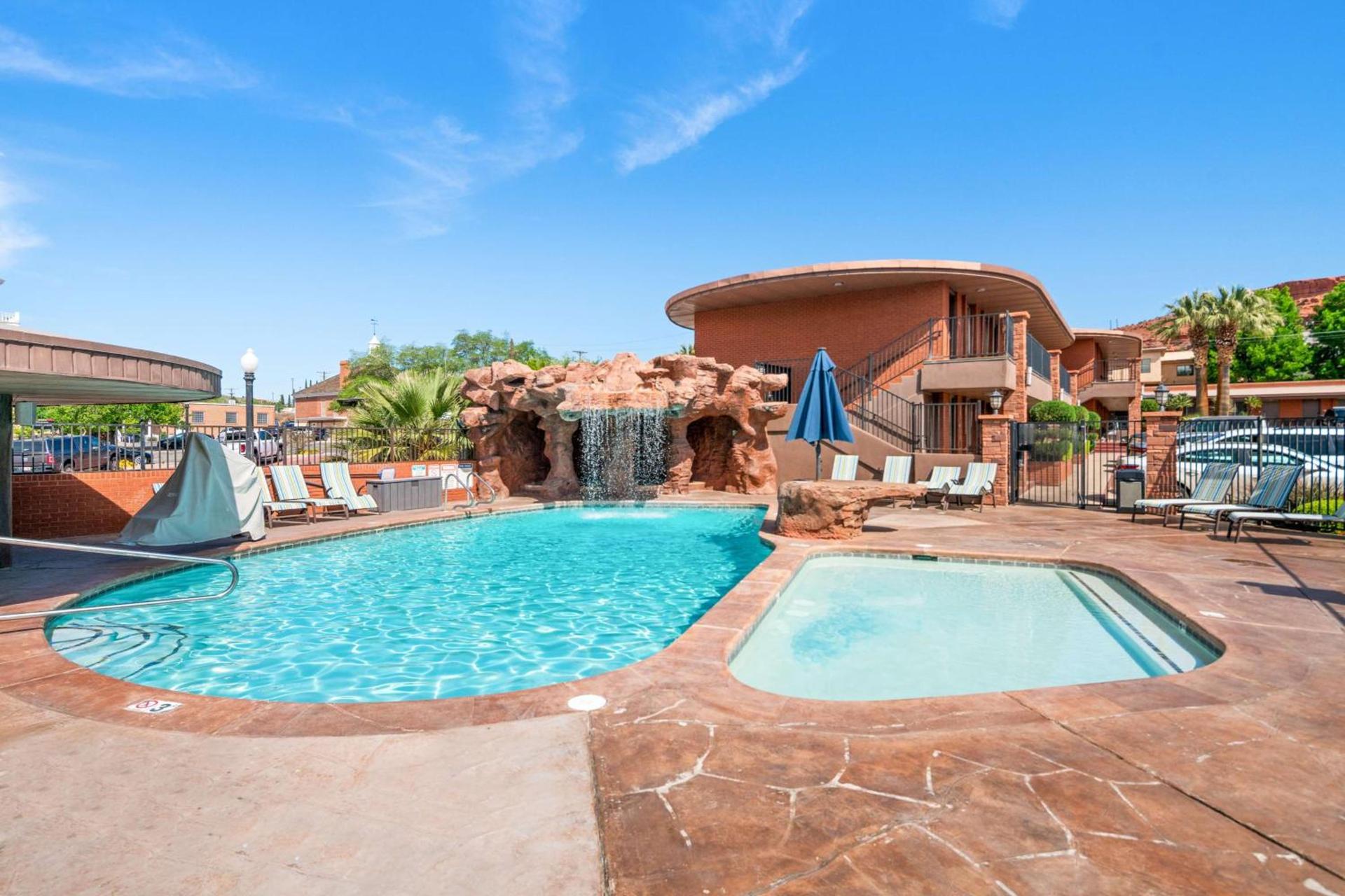 Best Western Coral Hills photo 2